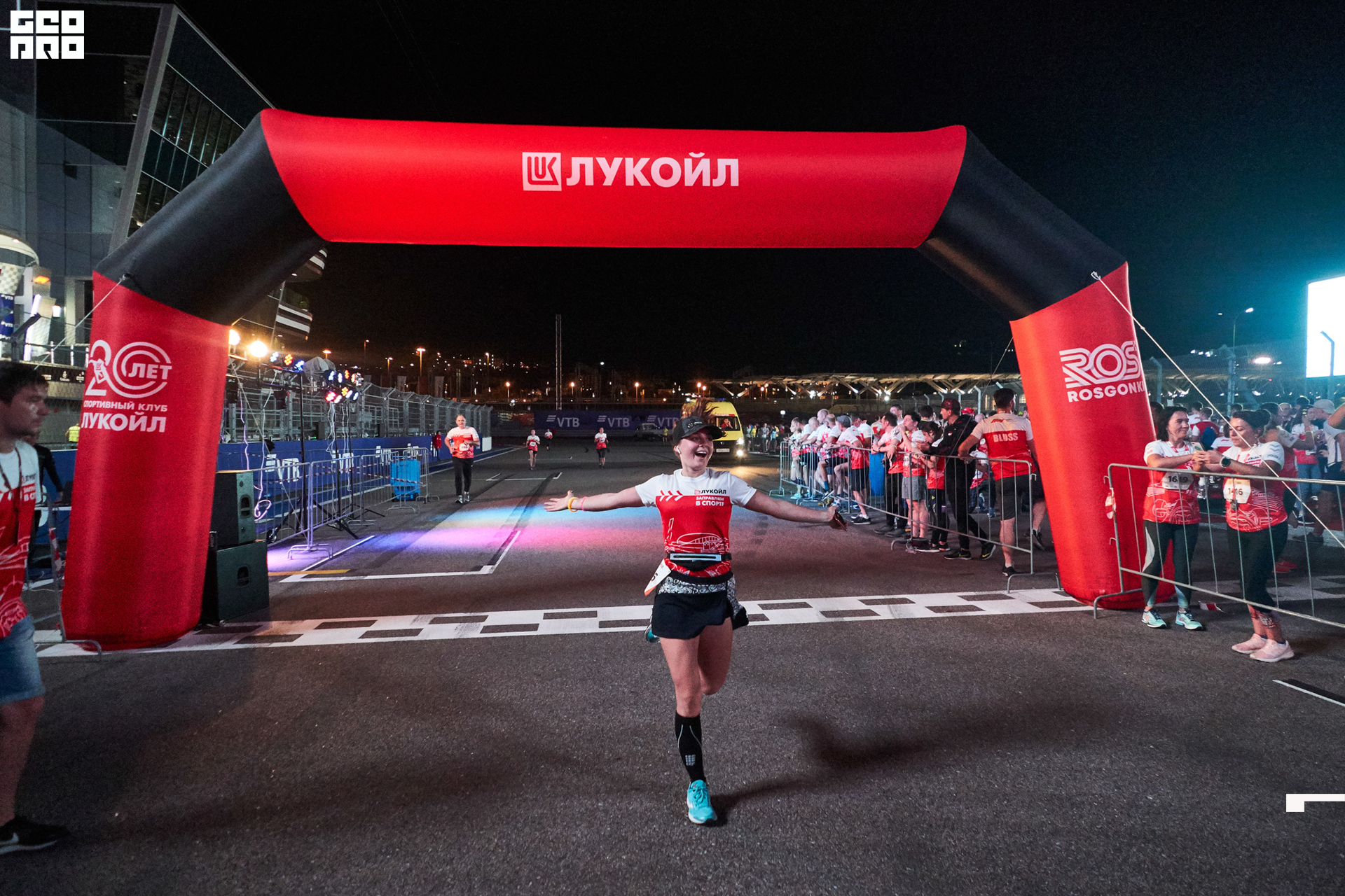 28_09_19 ночной забег лукойл_574.jpg