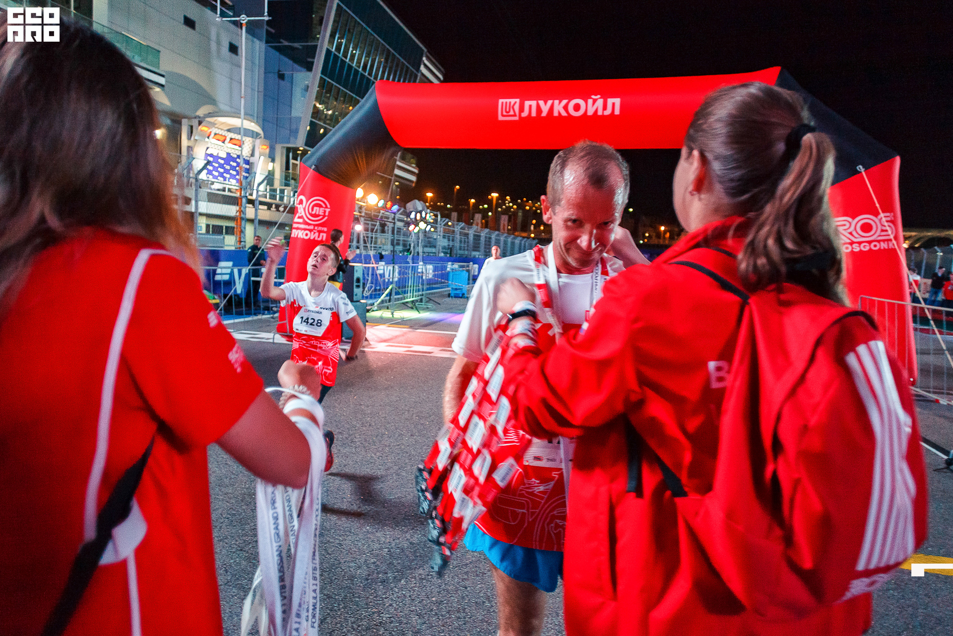 28_09_19 ночной забег лукойл_542.jpg