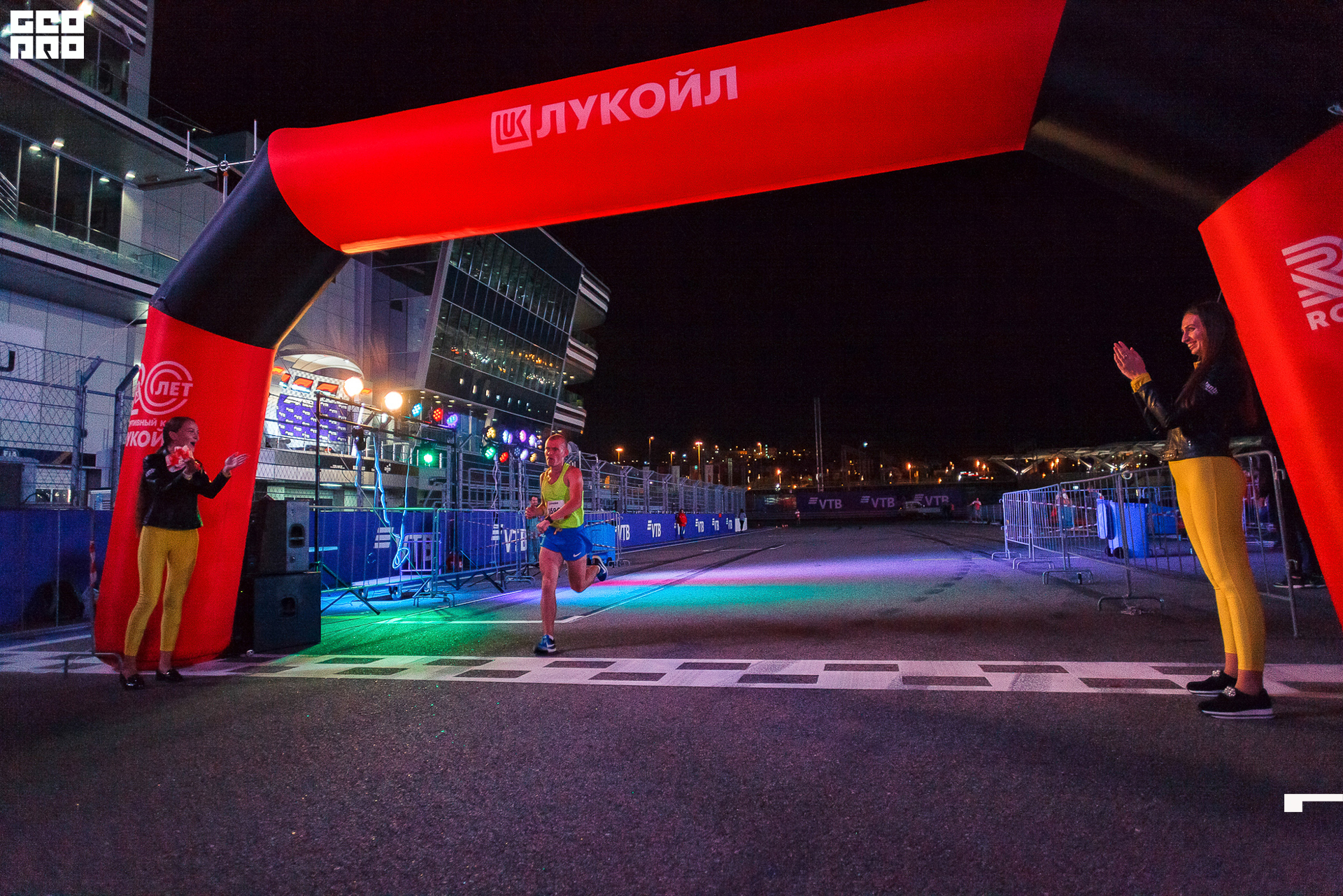 28_09_19 ночной забег лукойл_533.jpg