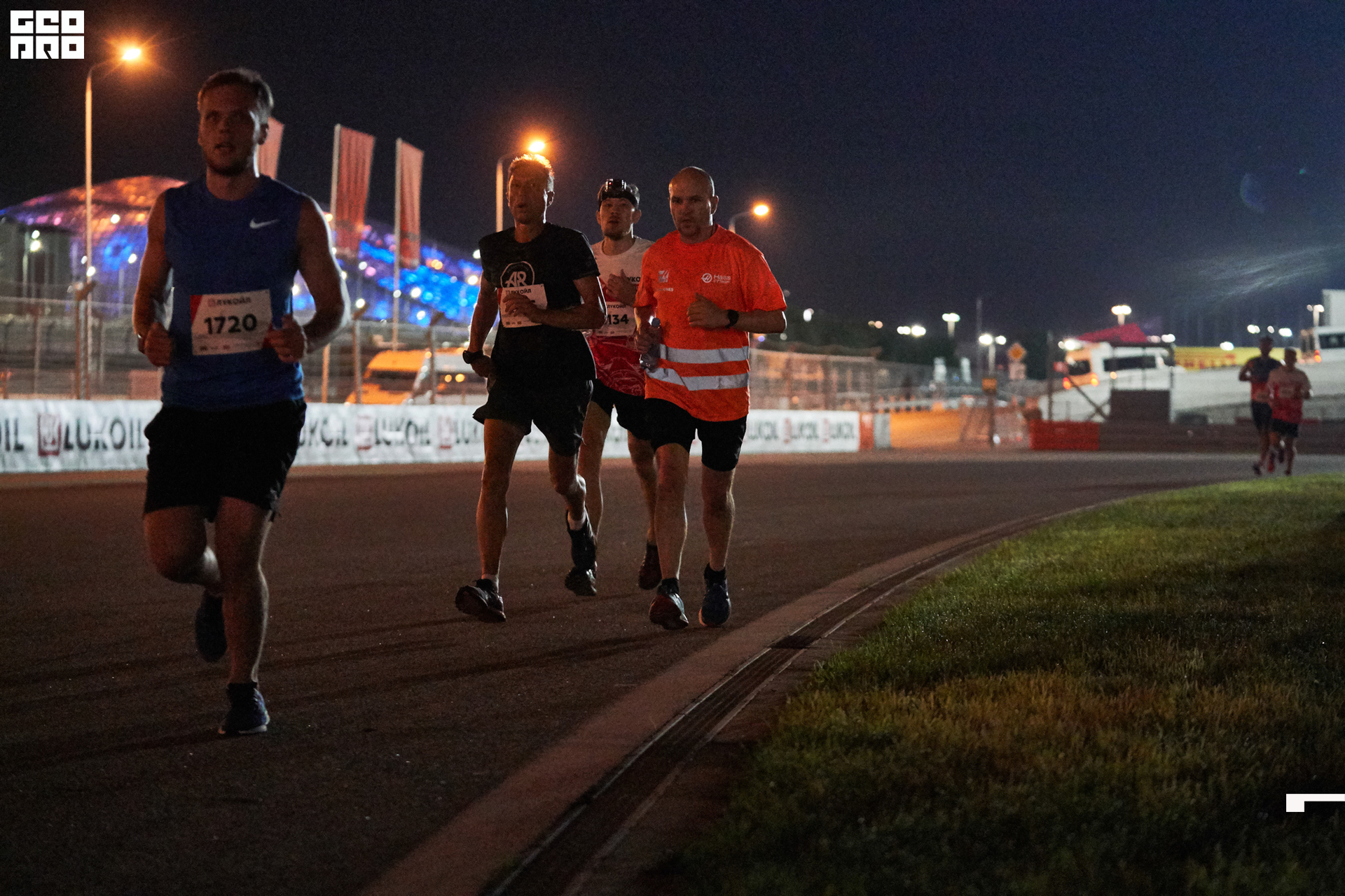 28_09_19 ночной забег лукойл_335.jpg