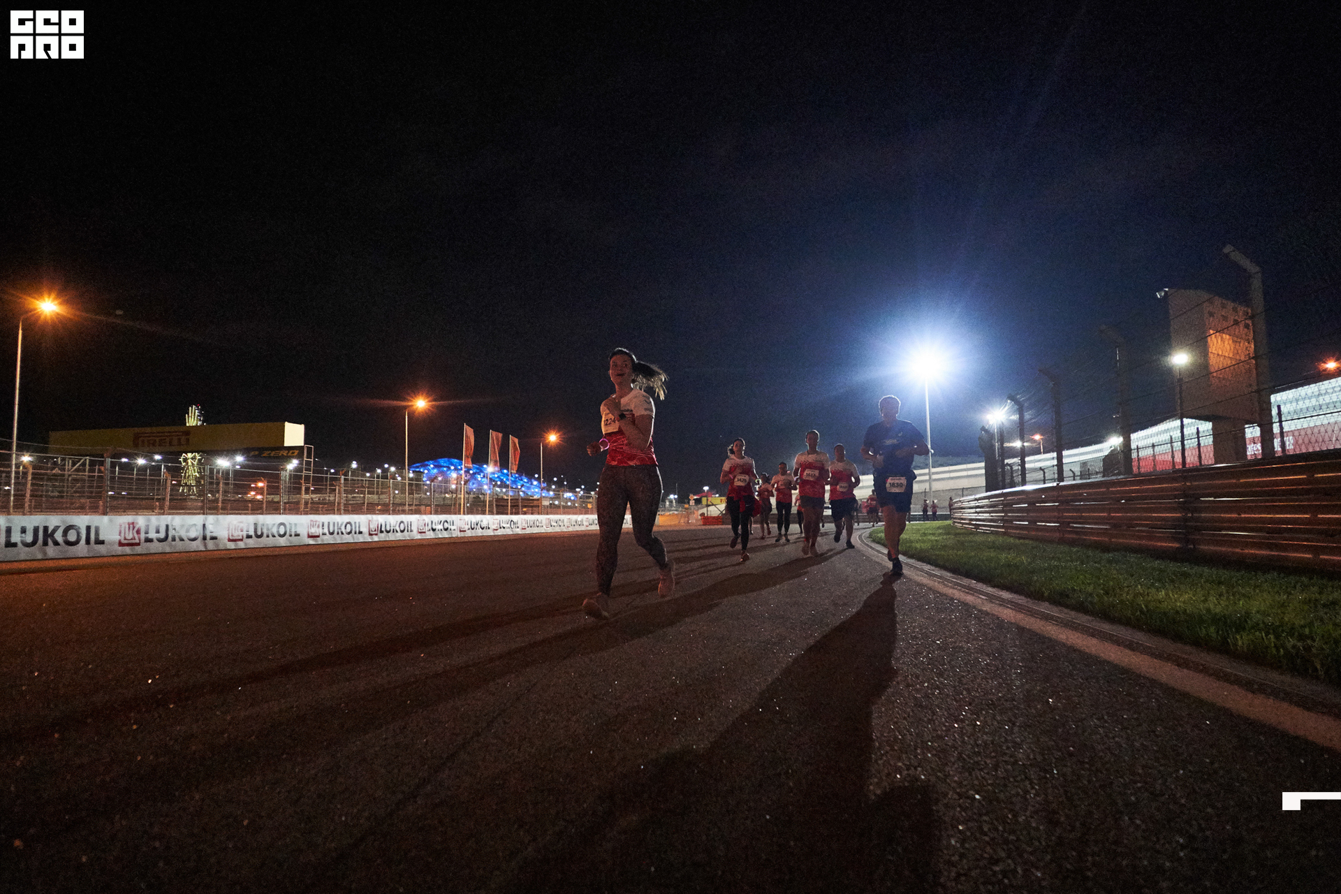 28_09_19 ночной забег лукойл_460.jpg