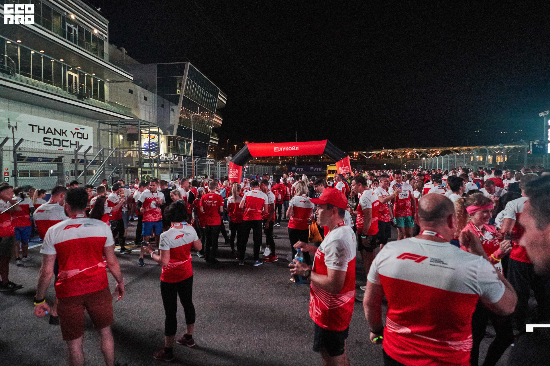 28_09_19 ночной забег лукойл_567.jpg