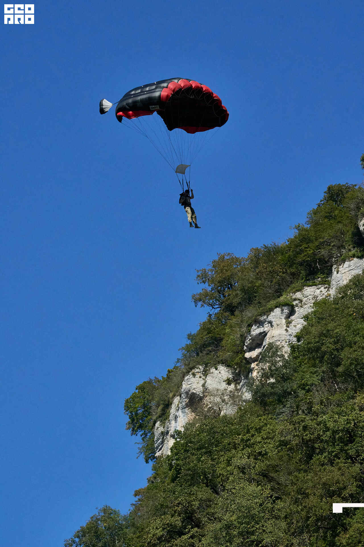 10_10_19 Base Jumping_169.jpg