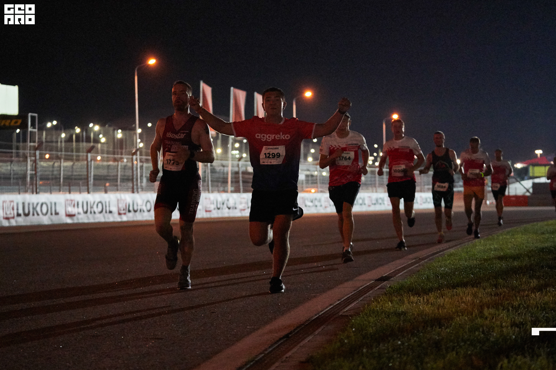 28_09_19 ночной забег лукойл_386.jpg