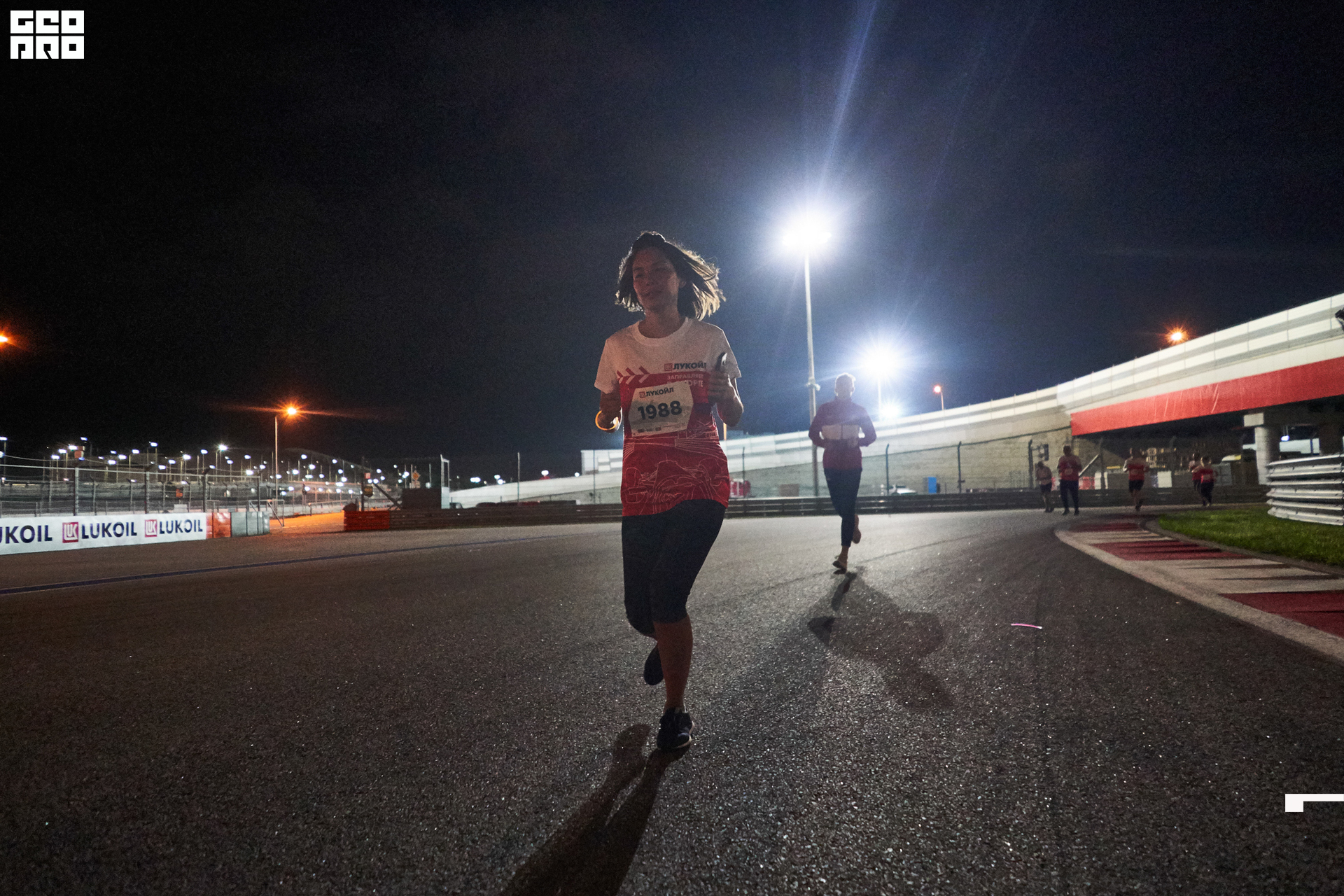 28_09_19 ночной забег лукойл_525.jpg