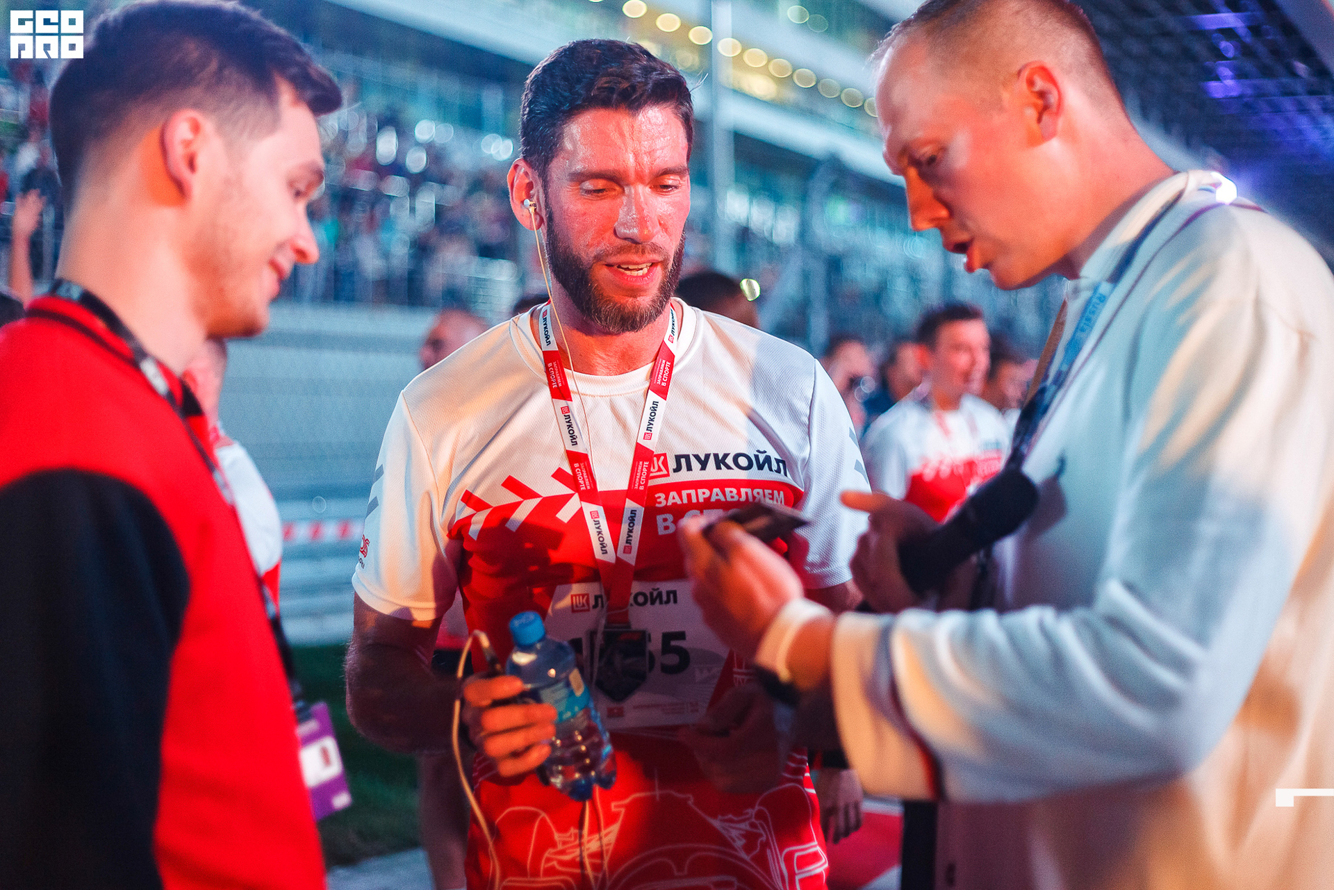 28_09_19 ночной забег лукойл_560.jpg