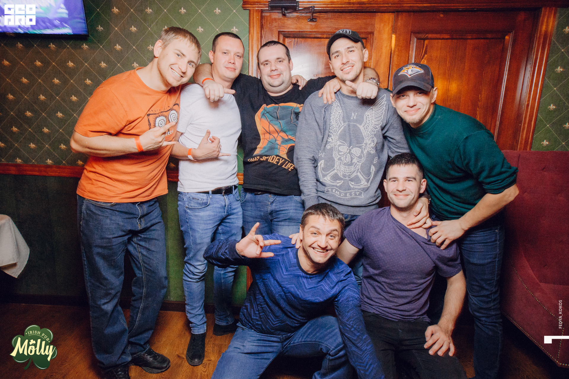 19-10-04 23-39-38.jpg