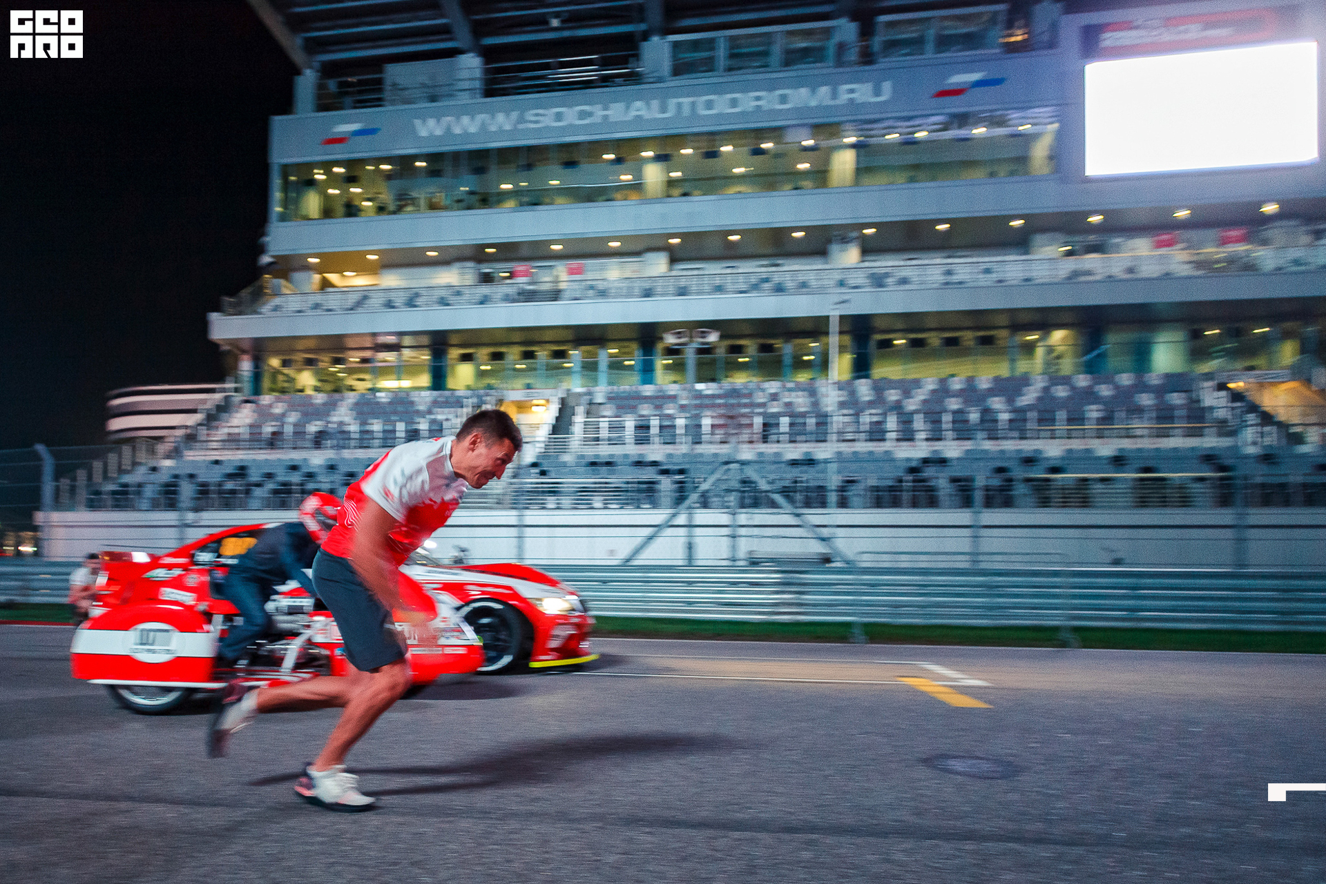 28_09_19 ночной забег лукойл_163.jpg