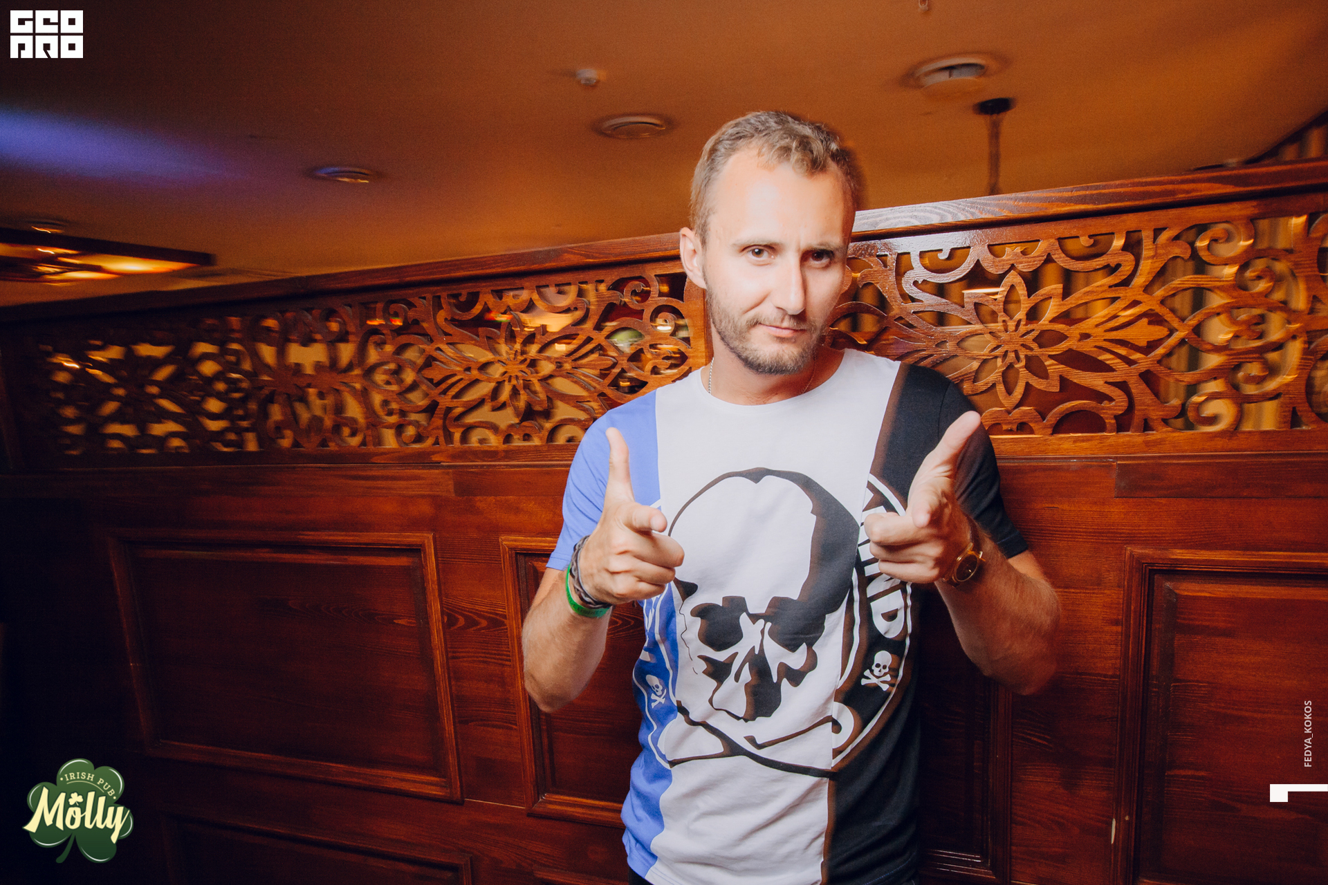 19-10-04 23-34-54.jpg