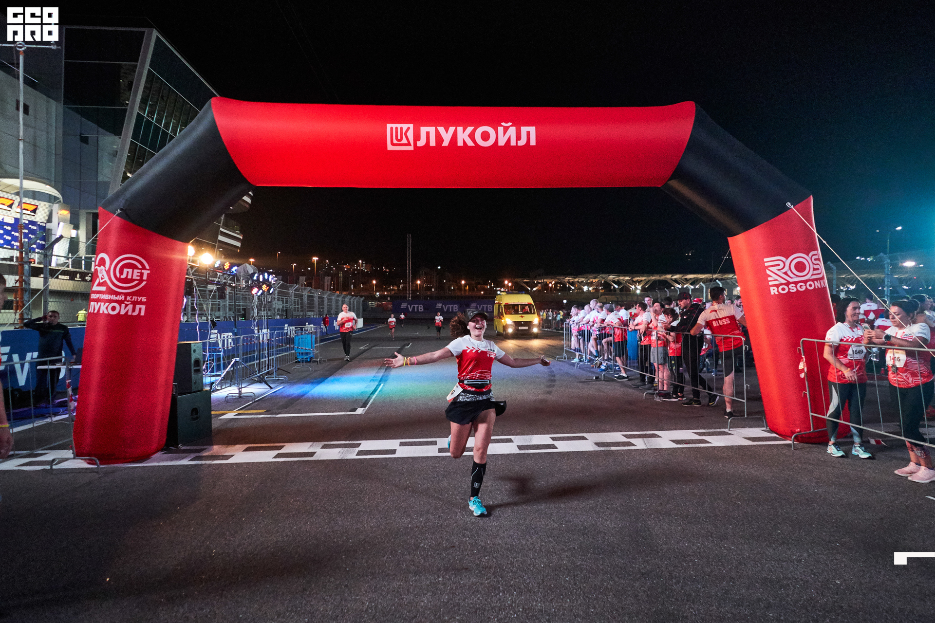 28_09_19 ночной забег лукойл_573.jpg