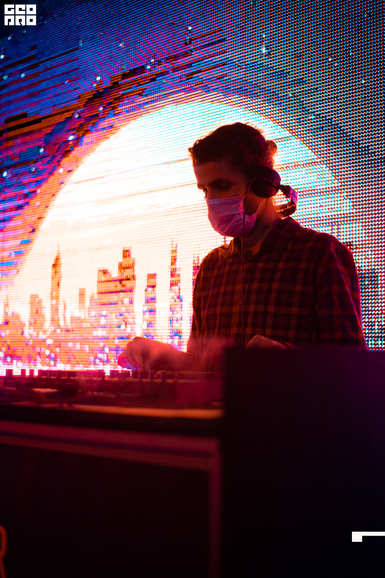 030-09-10-2020-23-34-Americanka - Mikhailov - 1920.jpg