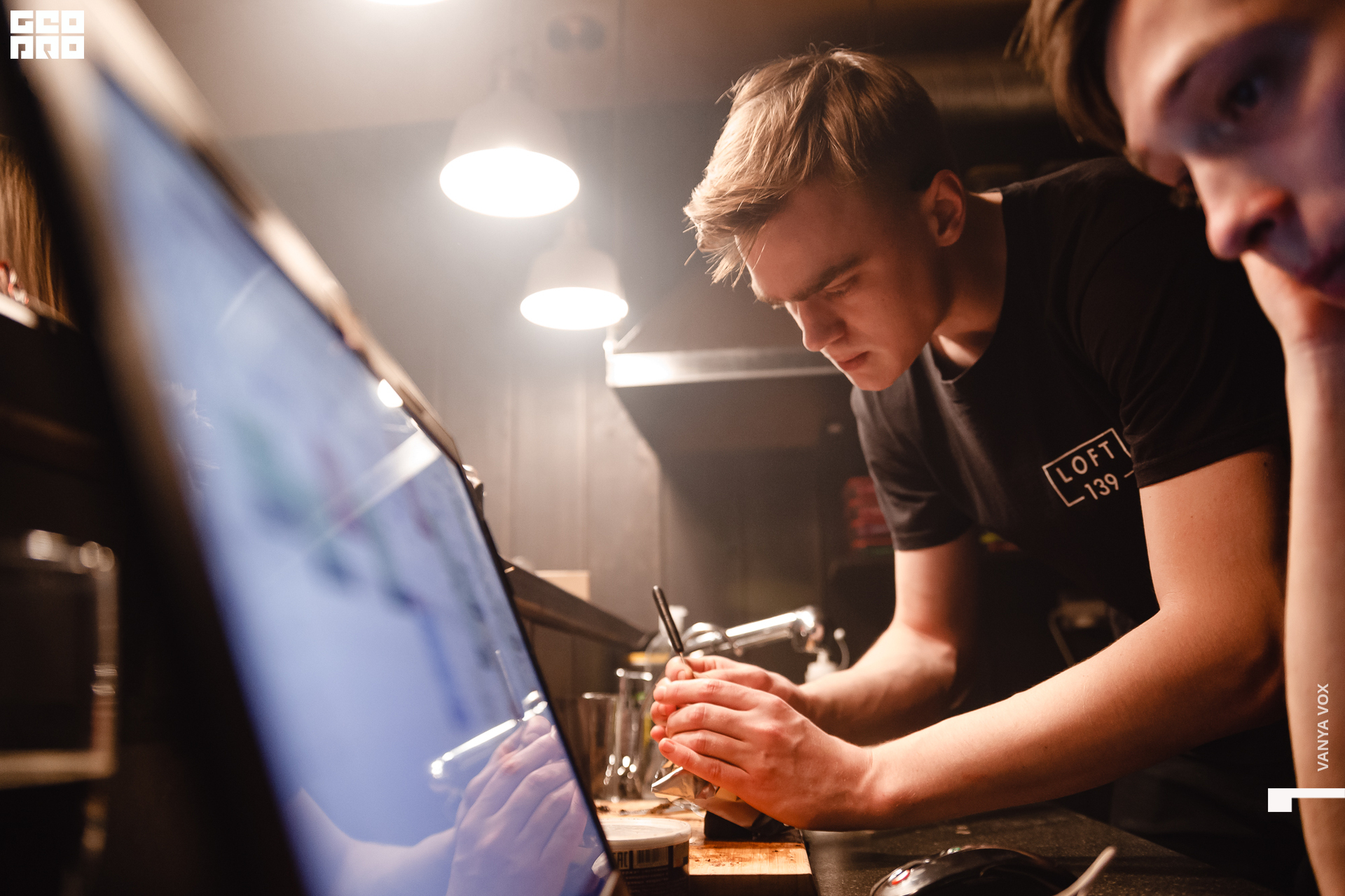 2020-02-22 22-00-00_vox_005.jpg