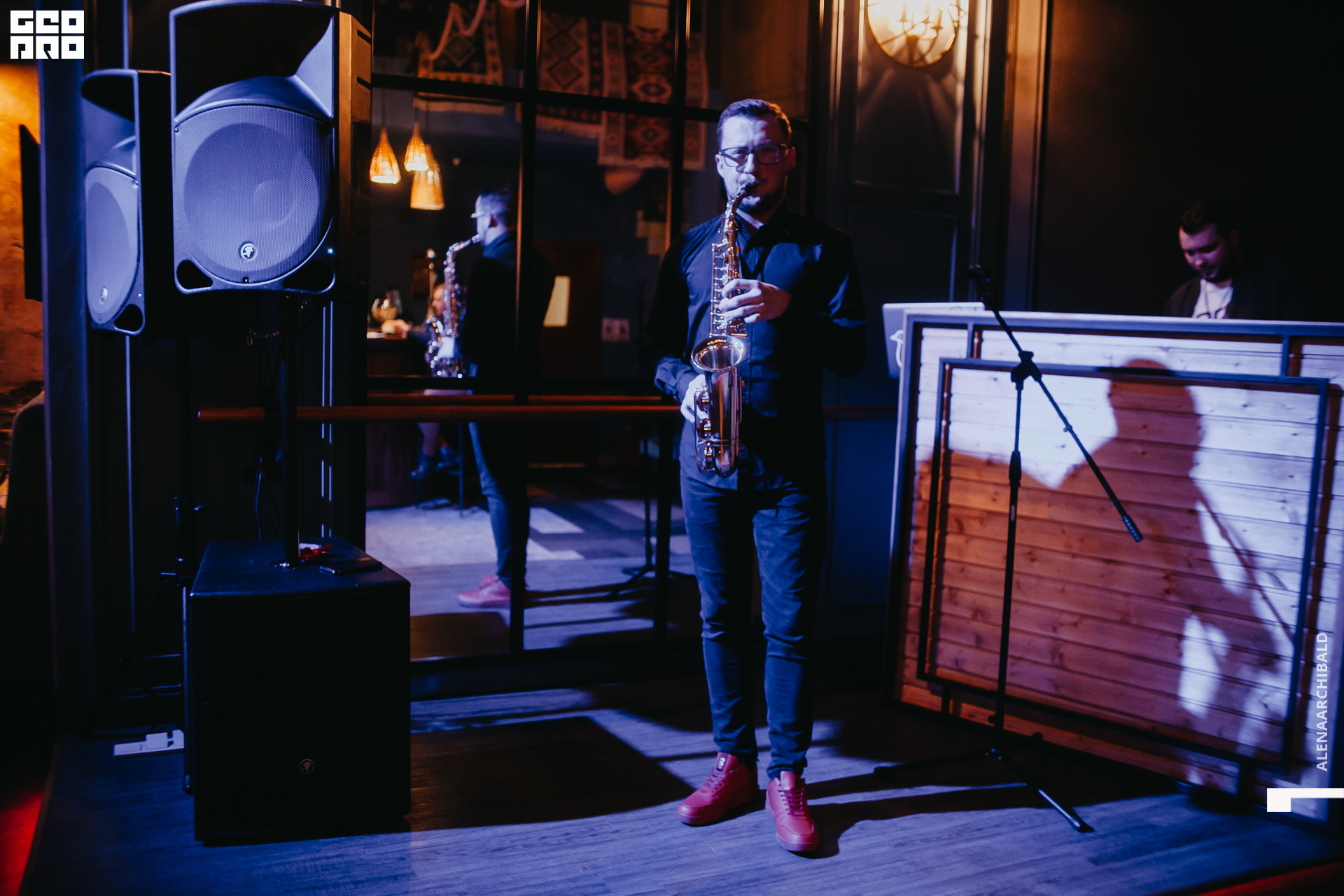 2020-02-21 20-00-21_alenaarchibald_0061.jpg