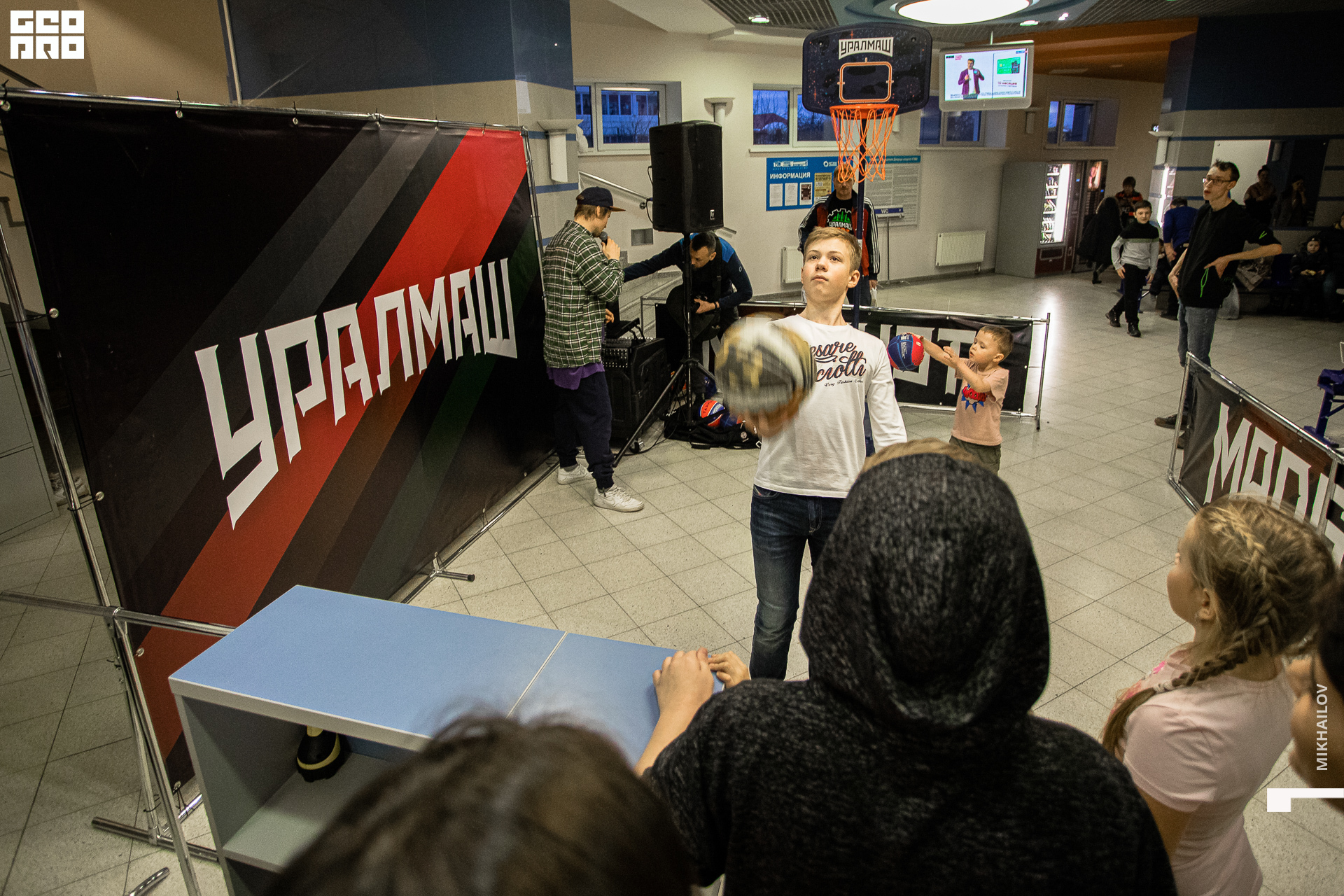 006-04-03-2020-18-40-04.03.20 - Уралмаш - Михайлов - 1920.jpg