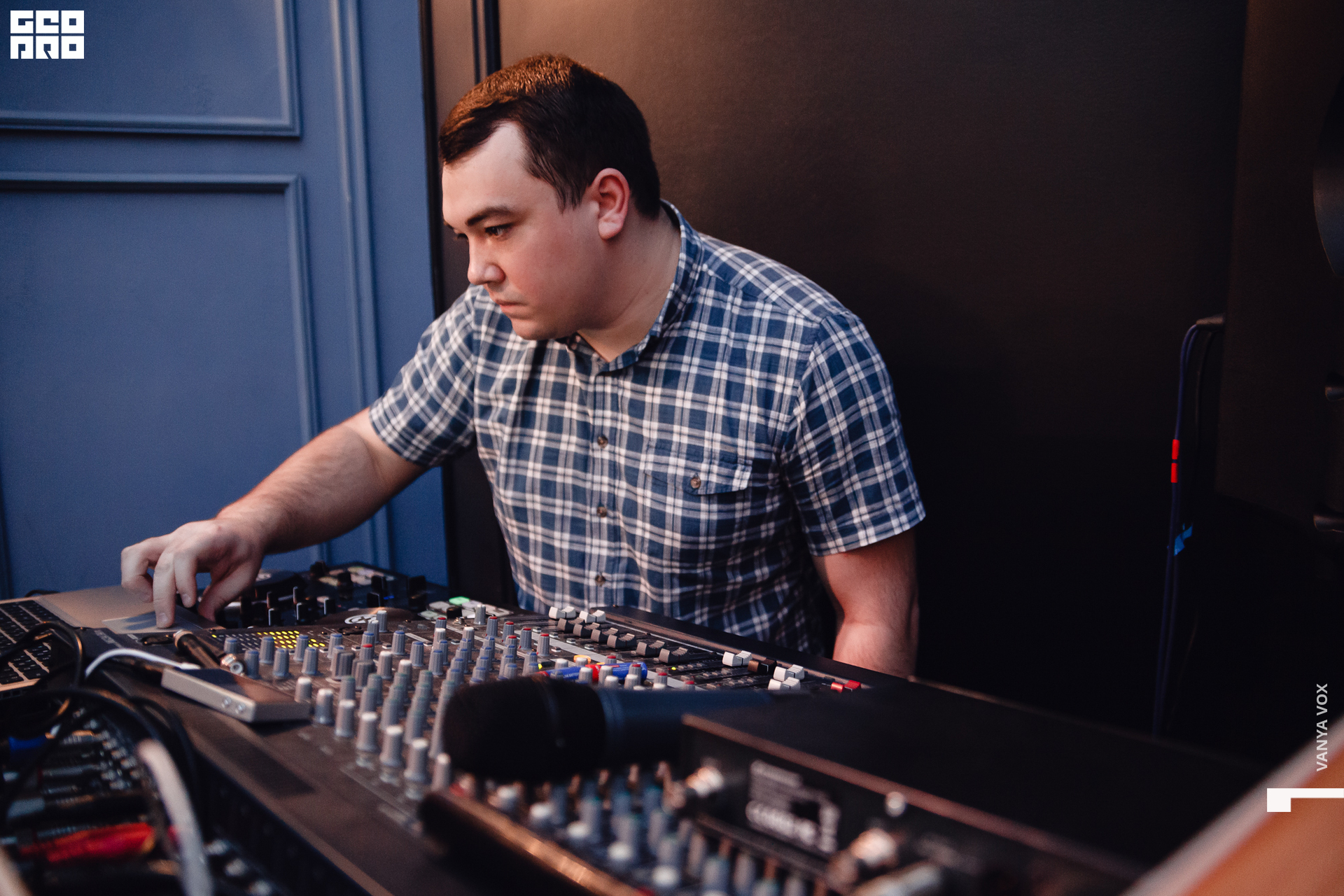 2020-03-06 19-30-00_vox_034.jpg