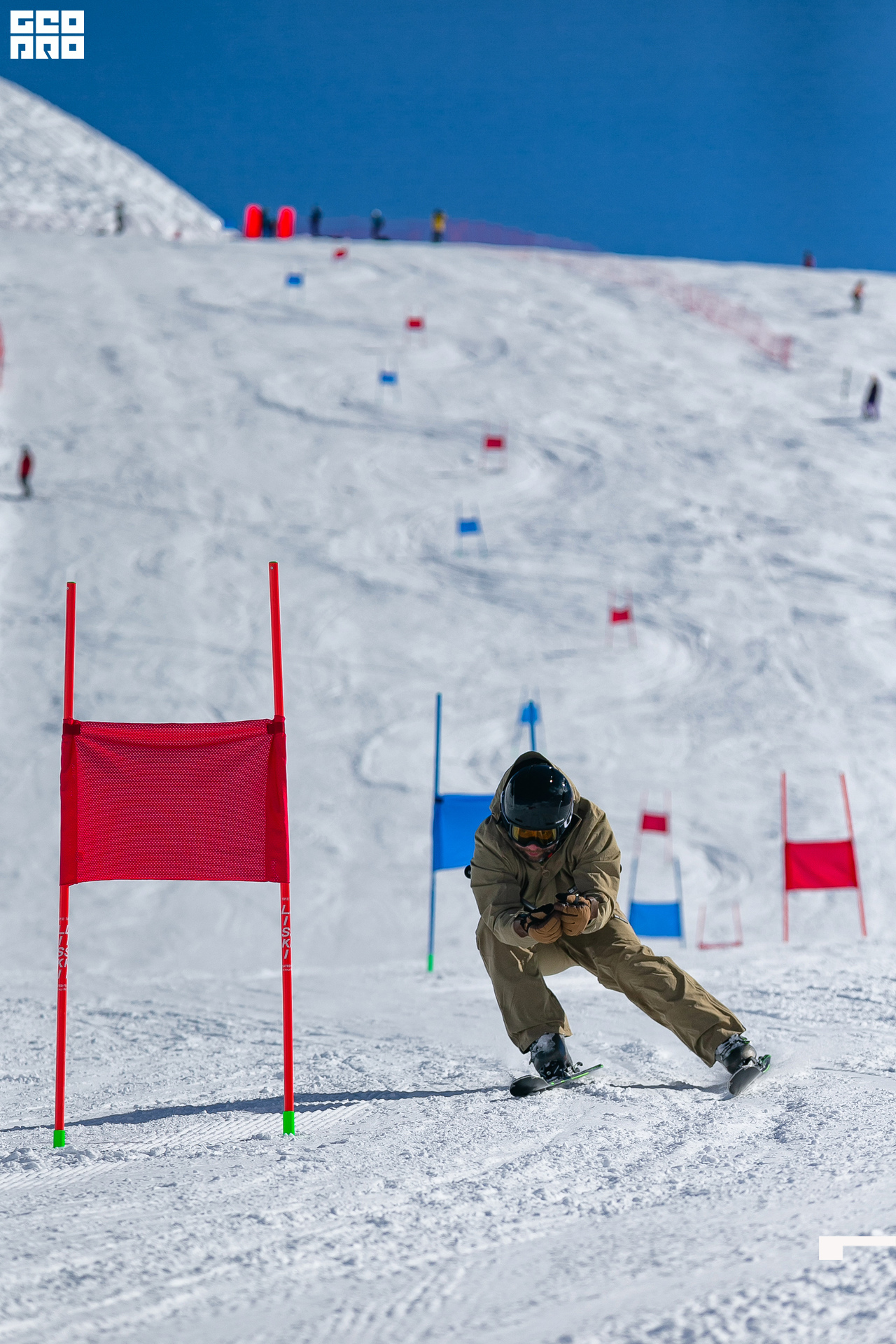 AI2V7358-28 копия.jpg