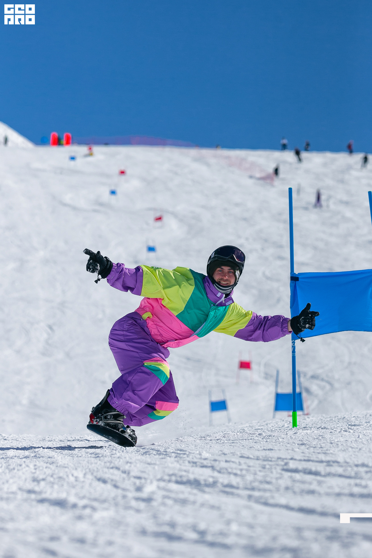 AI2V7484-44 копия.jpg