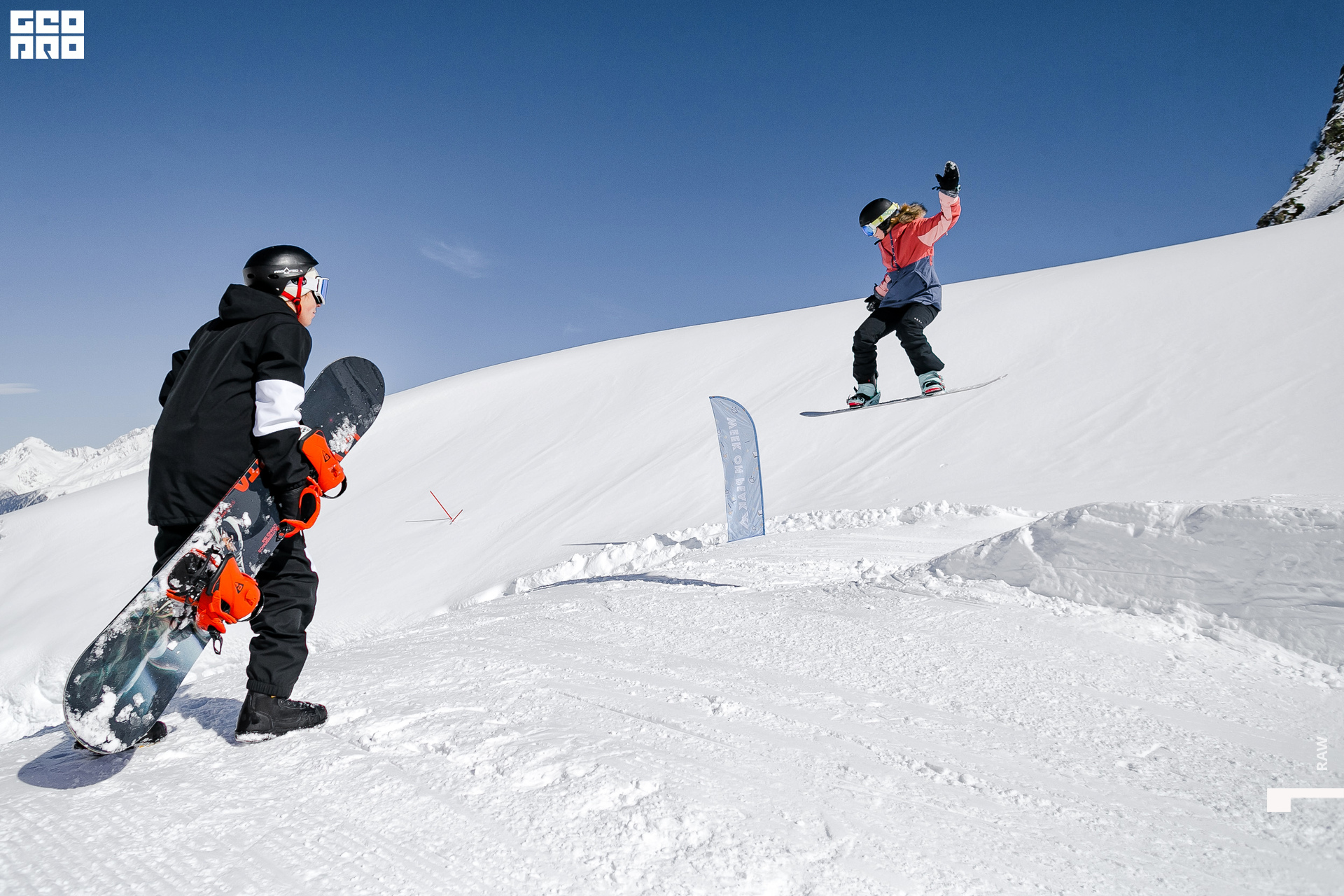 AI2V8456-63 копия.jpg