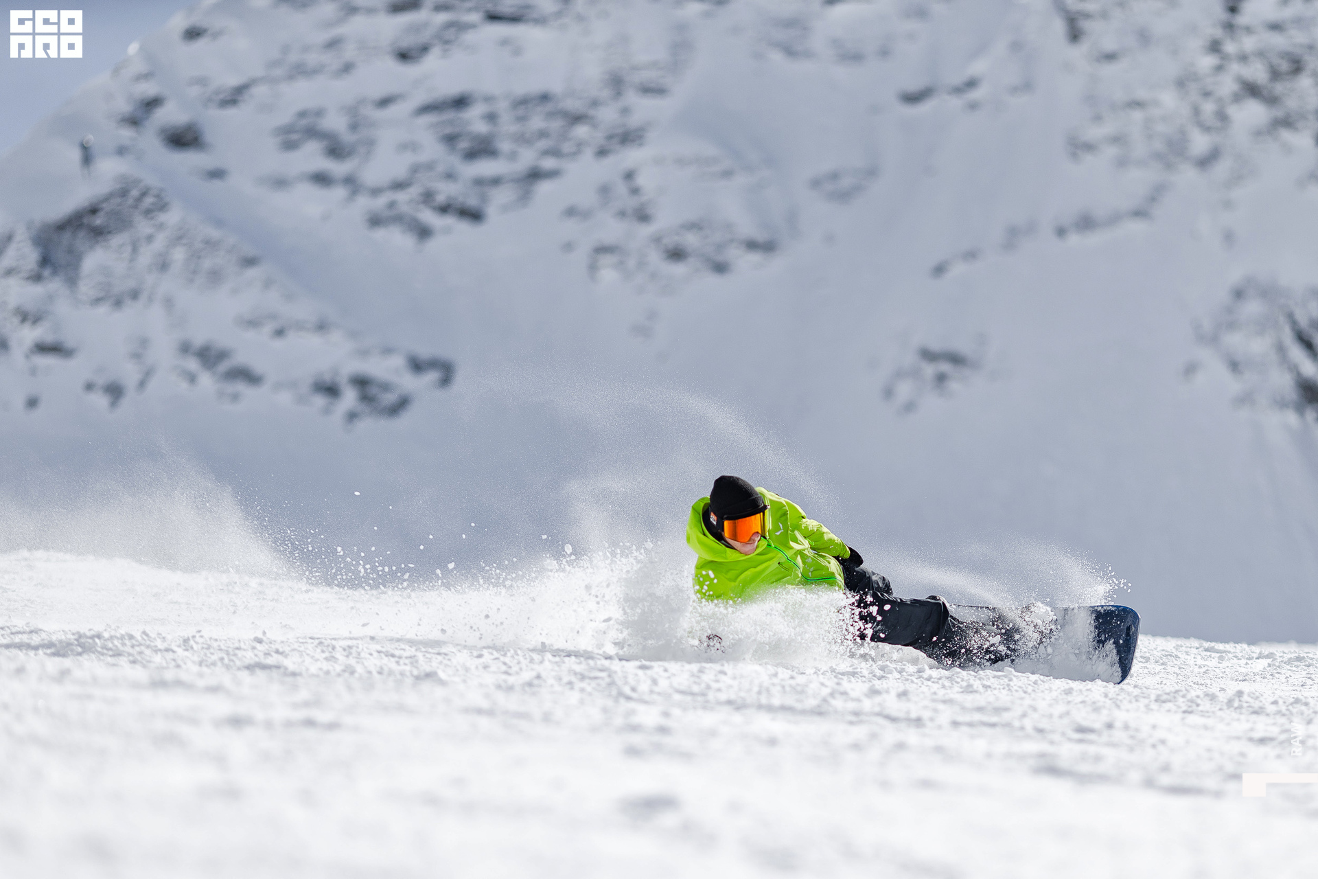 AI2V8947-1 копия.jpg