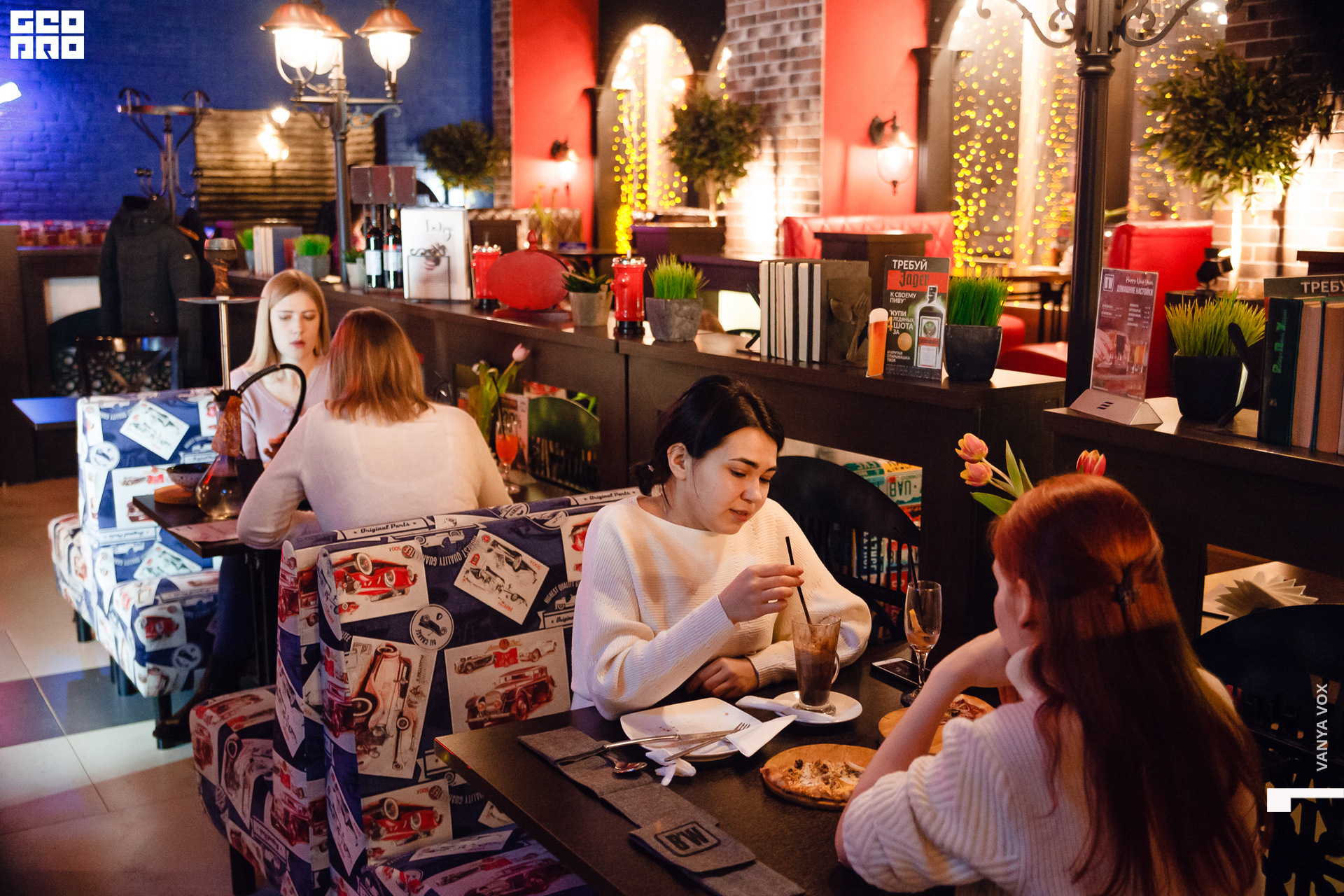 2020-03-08 18-00-00_vox_075.jpg