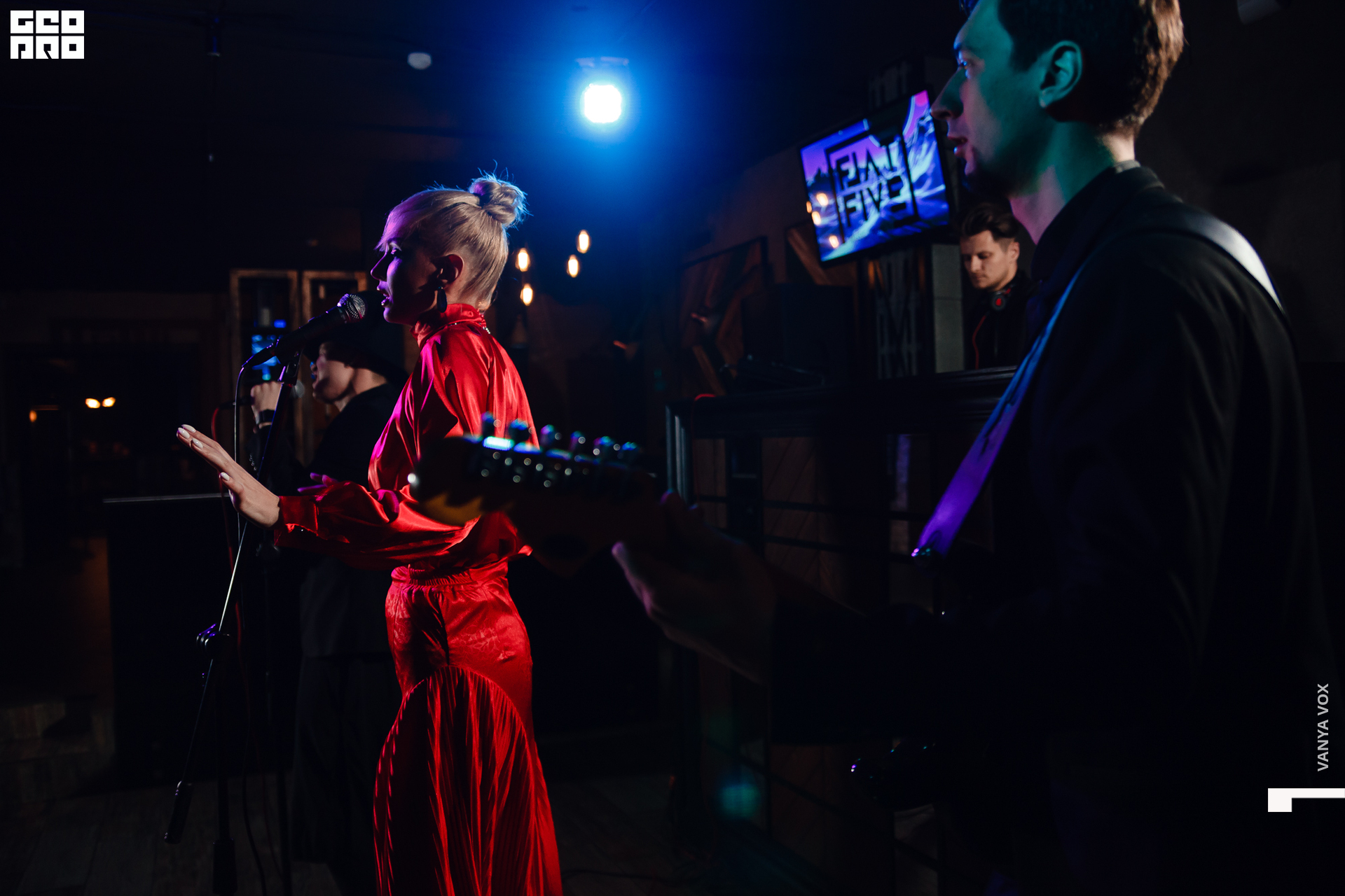 2020-03-08 21-00-00_vox_052.jpg