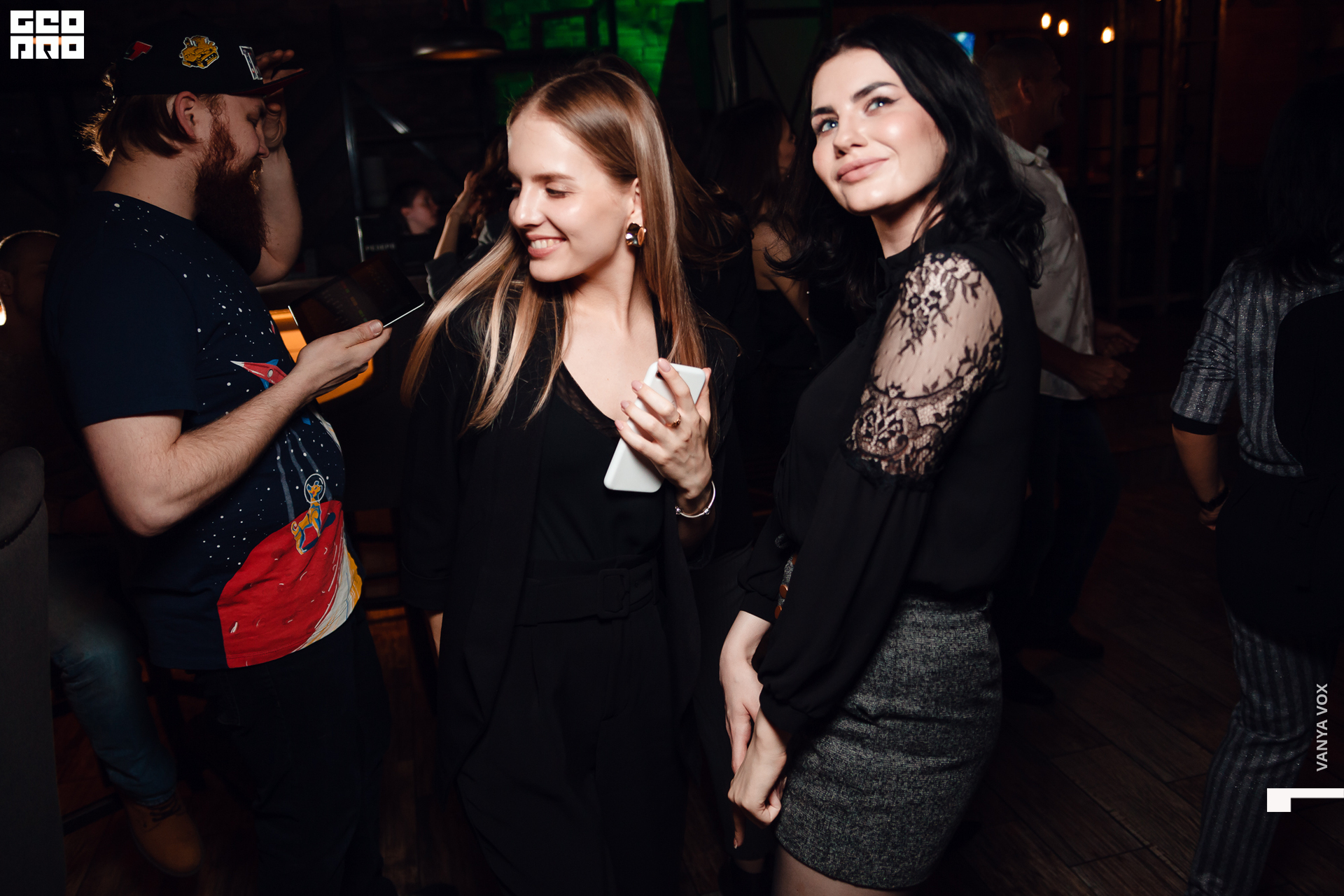 2020-03-08 21-00-00_vox_093.jpg