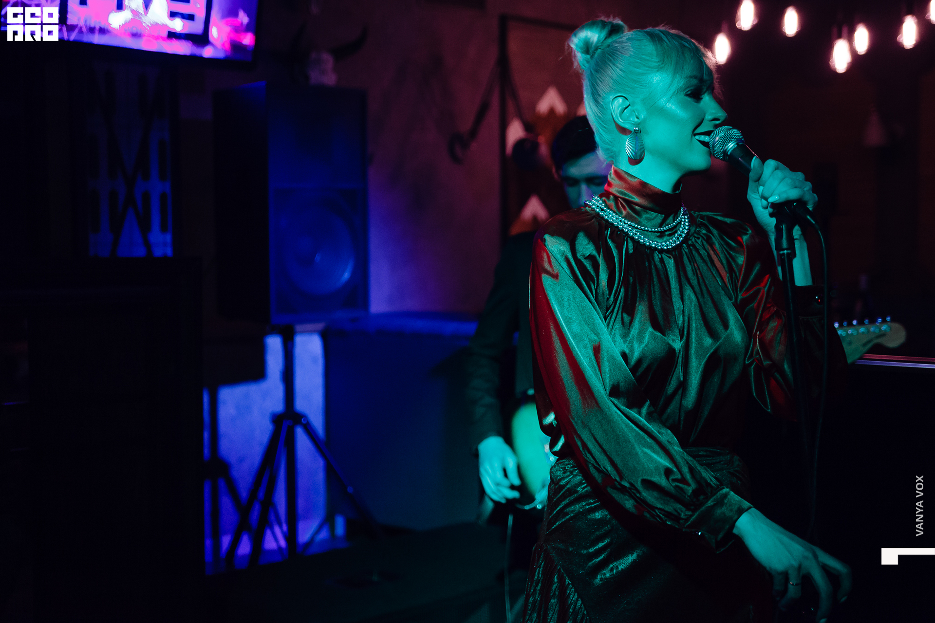 2020-03-08 21-00-00_vox_104.jpg