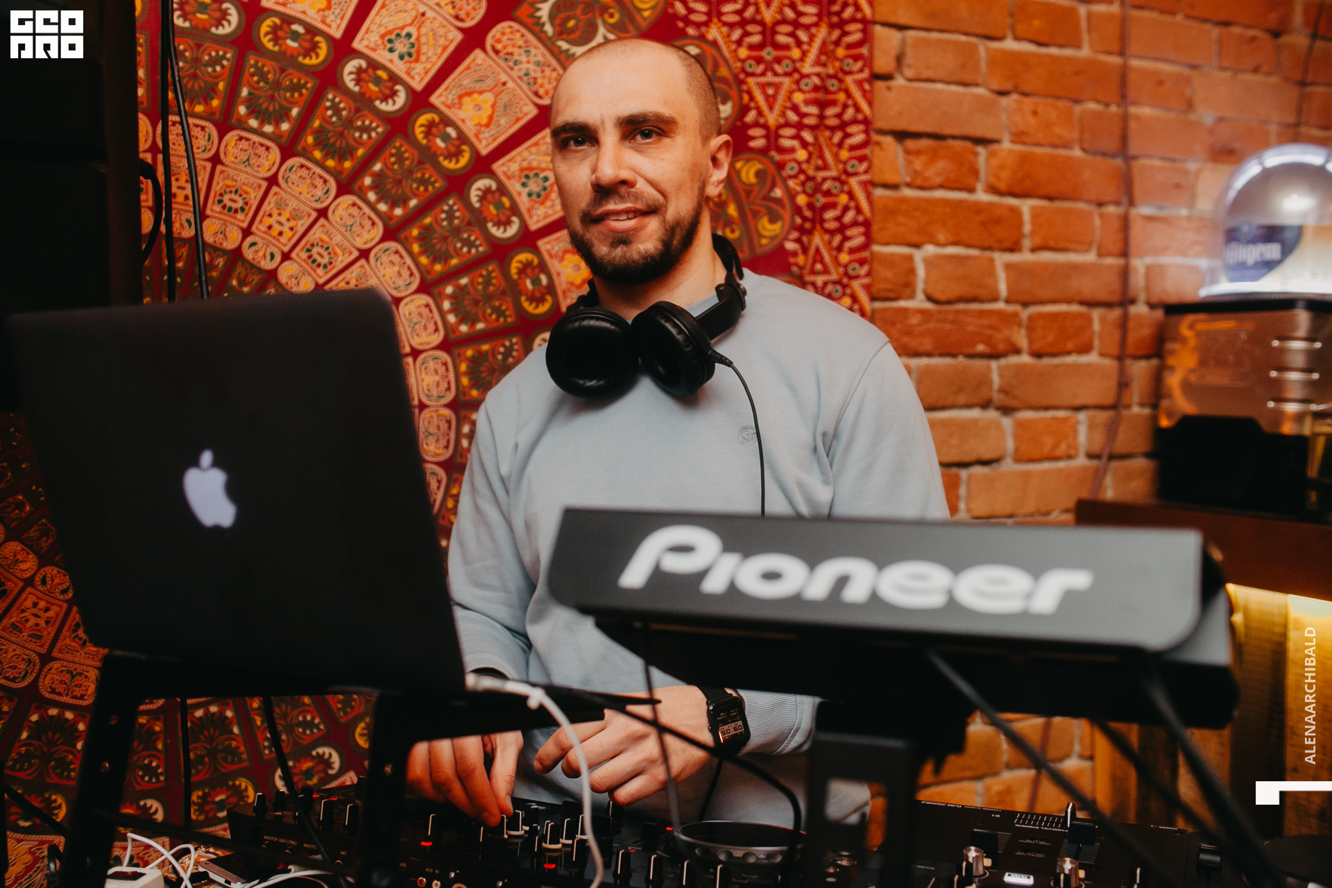 2020-03-08 20-00-07_alenaarchibald_0038.JPG