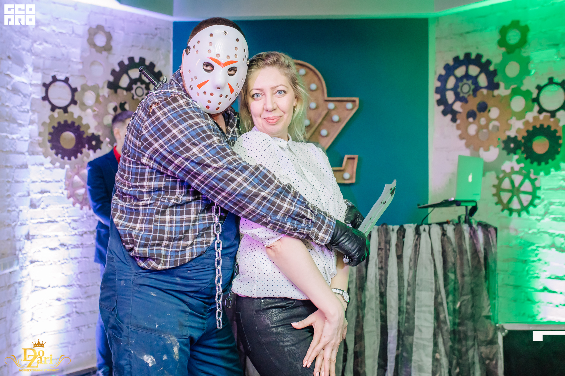 20-03-13 23-04-50.jpg