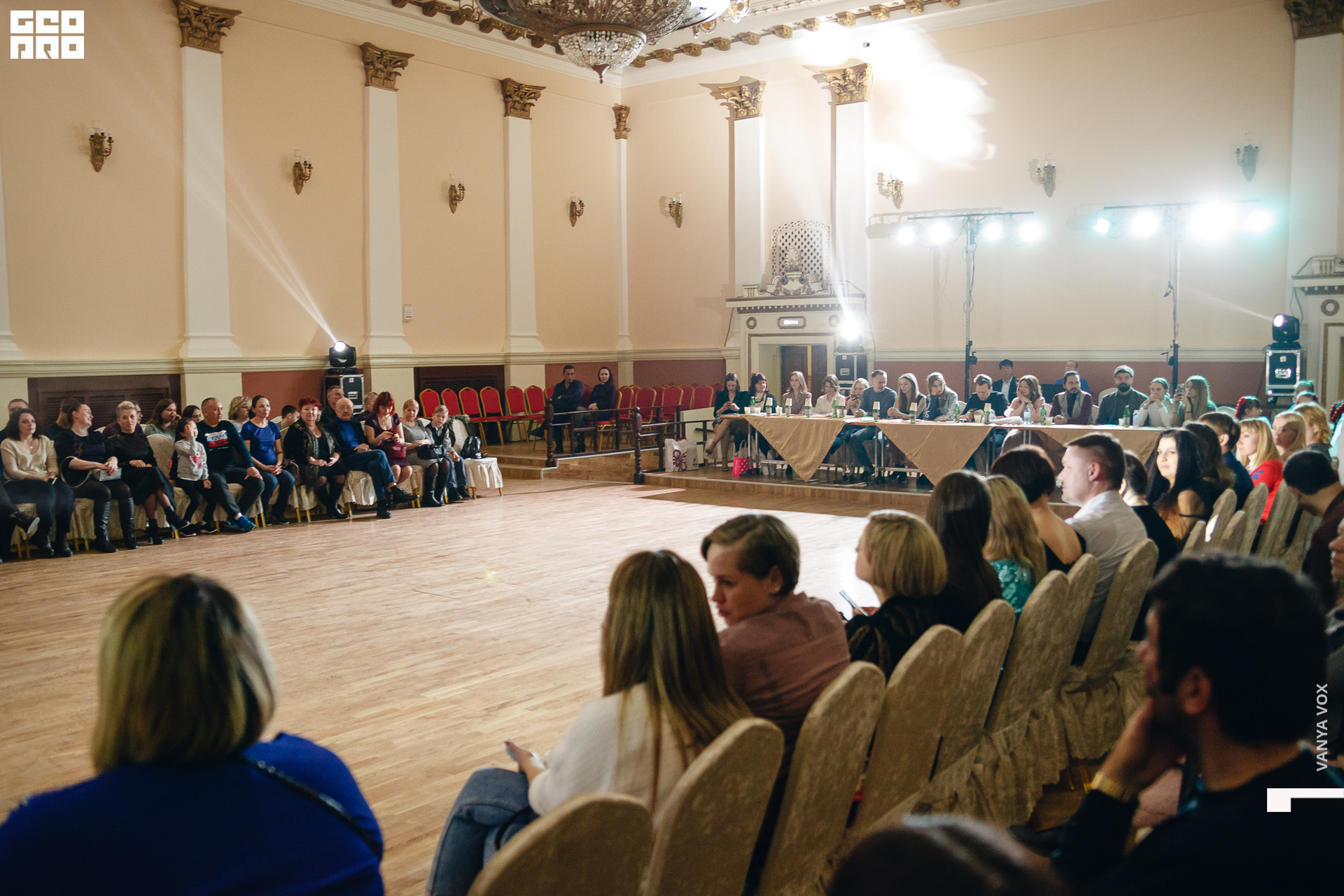 2020-03-14 18-30-00_vox_001.jpg