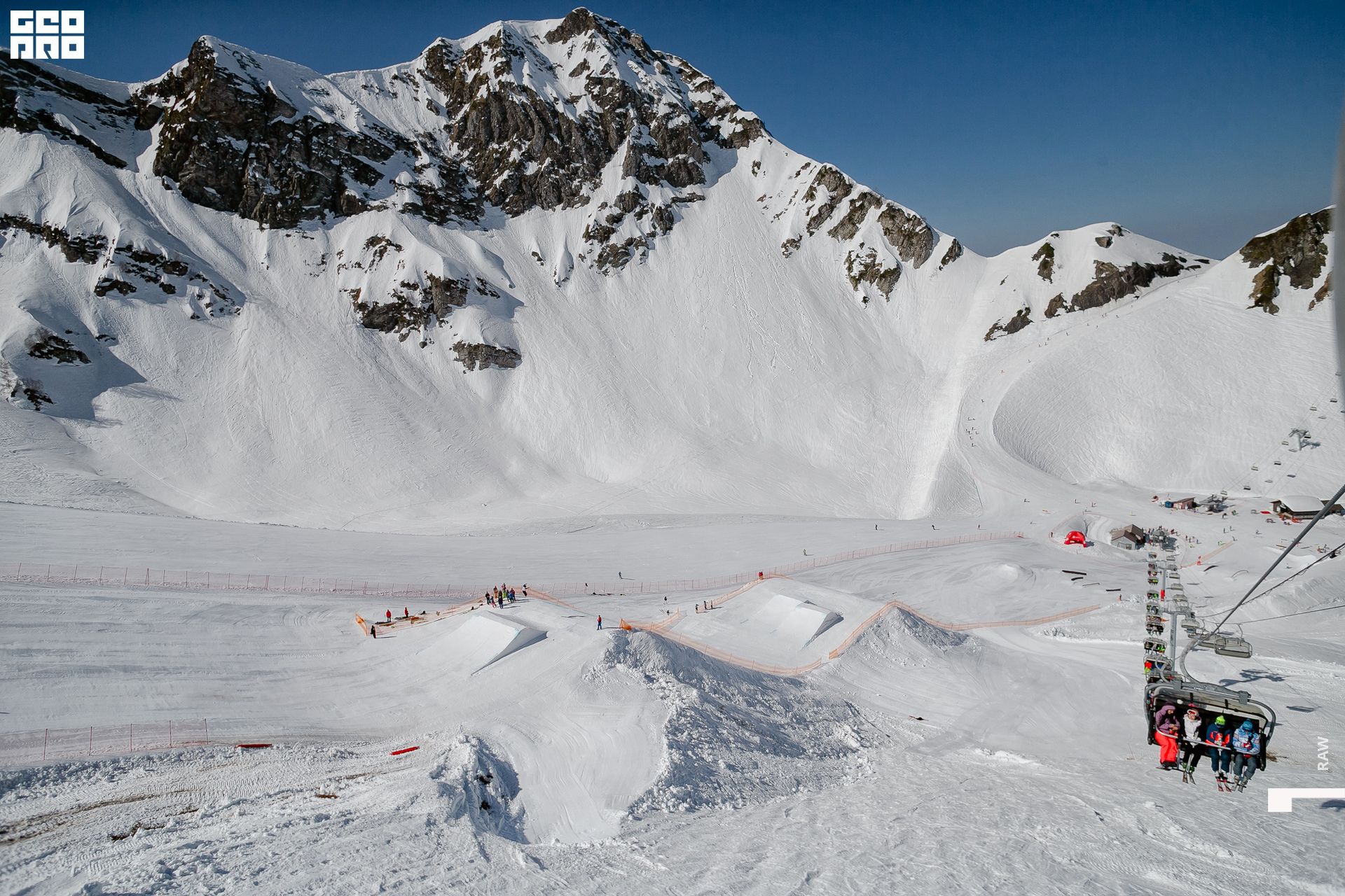 AI2V2880-6 копия.jpg