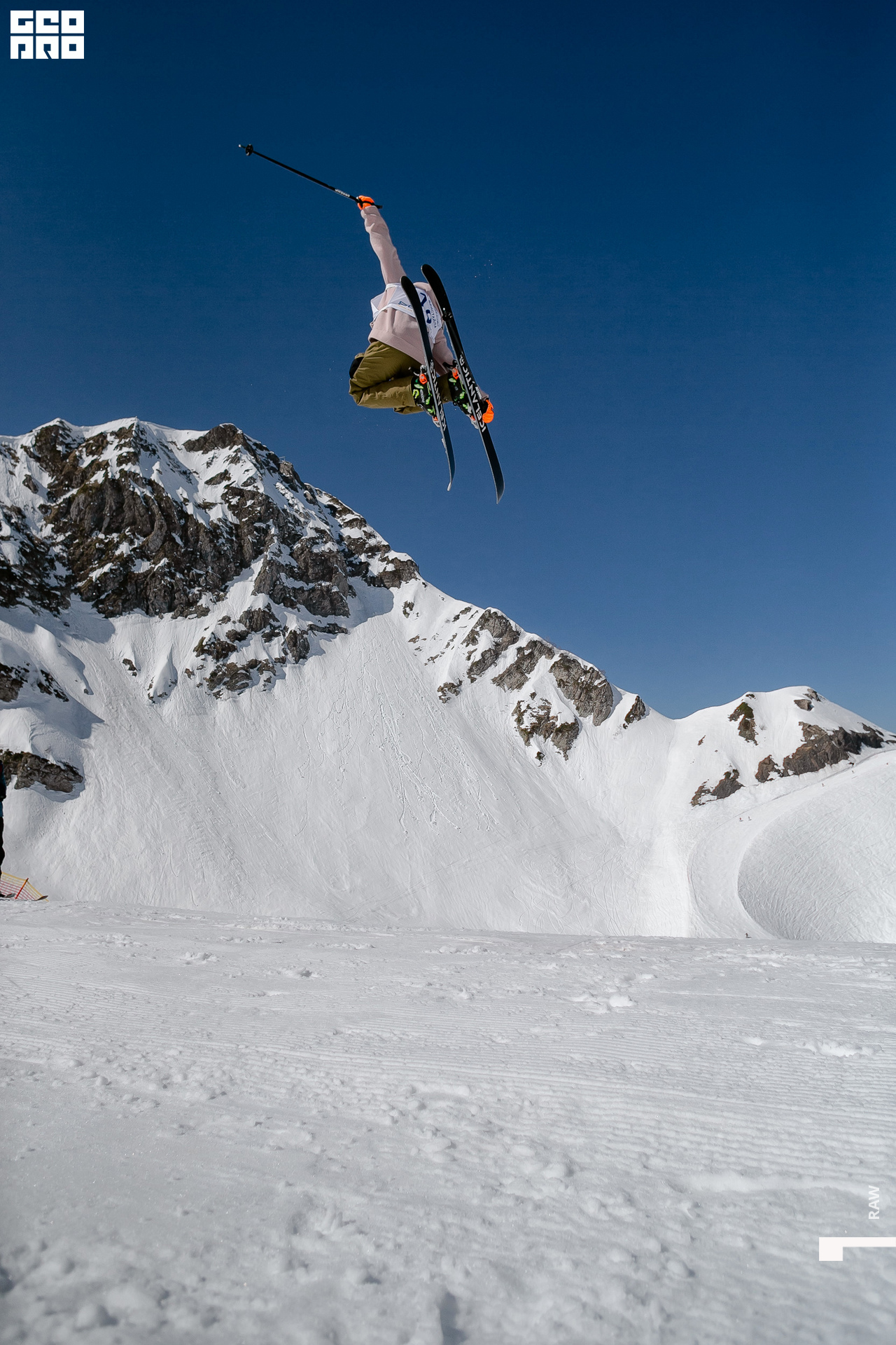 AI2V2982-15 копия.jpg