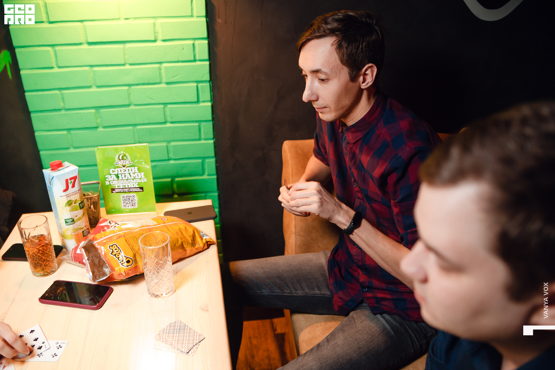 2020-03-14 21-30-00_vox_061.jpg