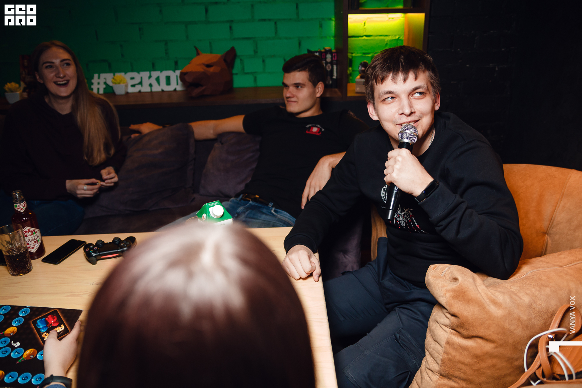 2020-03-14 21-30-00_vox_084.jpg