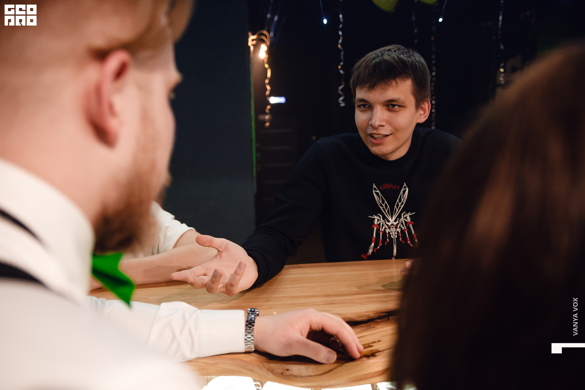 2020-03-14 21-30-00_vox_104.jpg