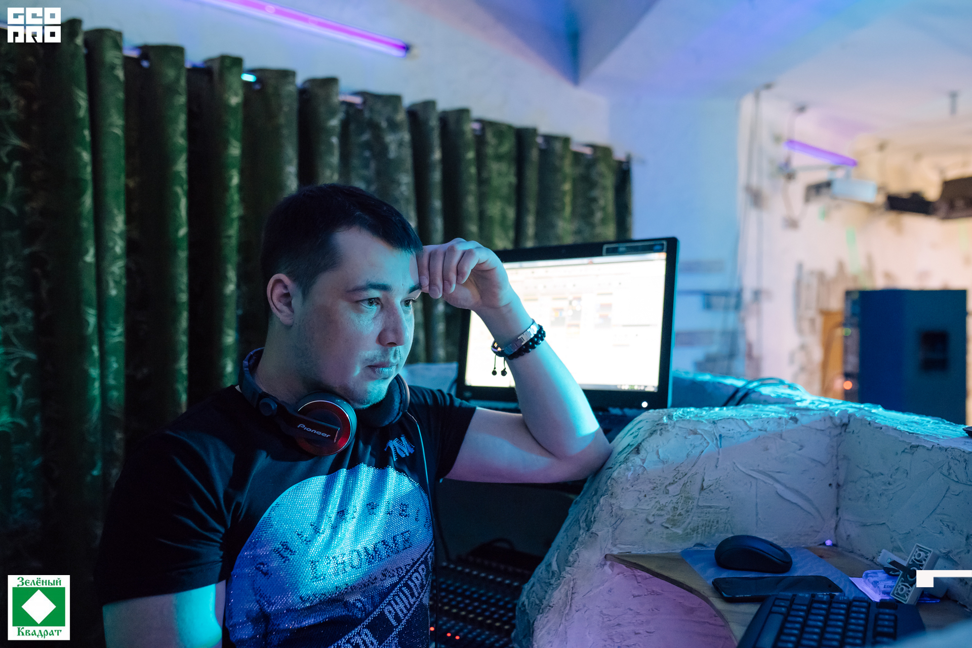 20-03-14 22-34-28.jpg