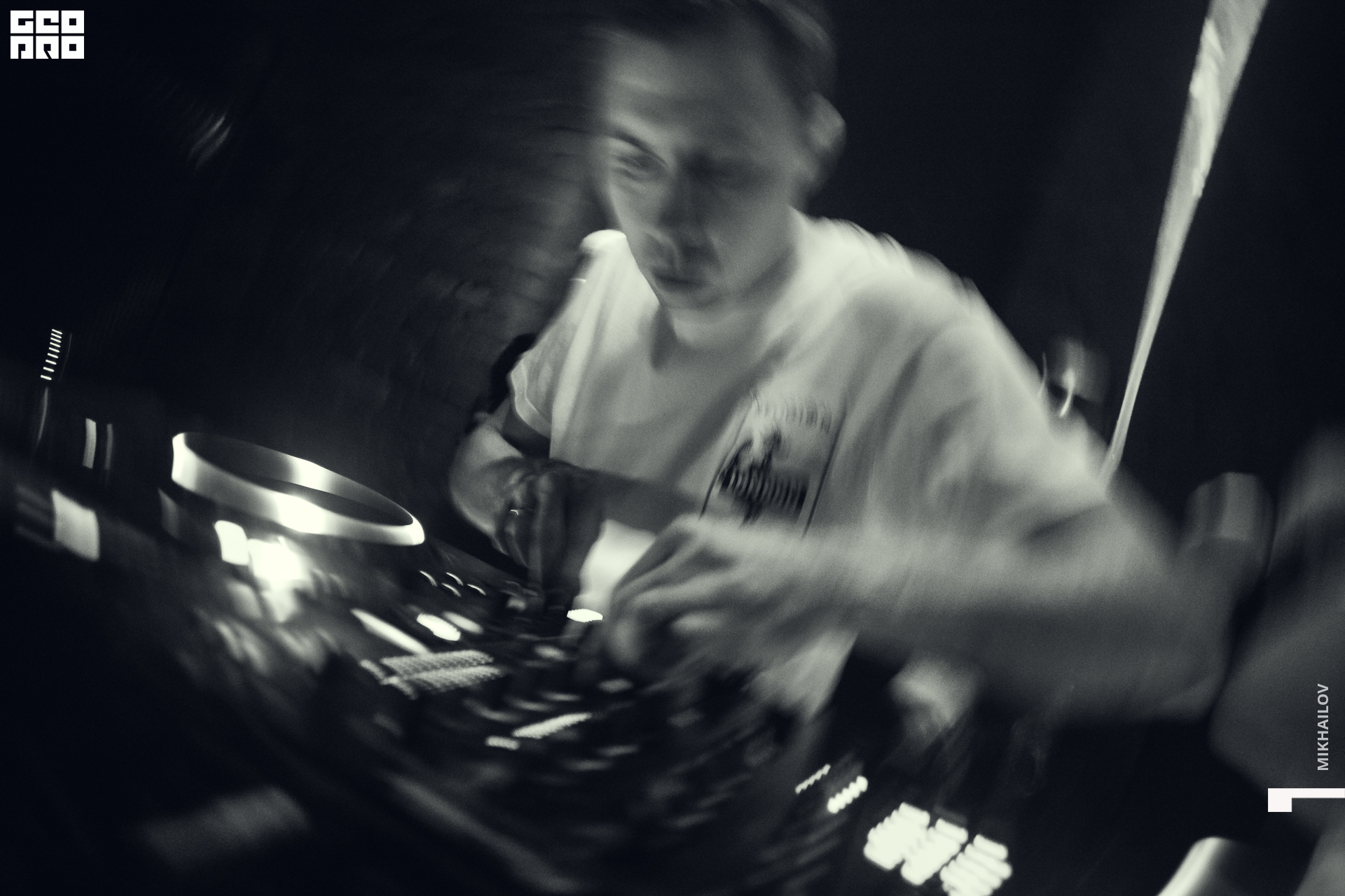 007-06-09-2020-01-37- Flashback - Mikhalov - 1920.jpg