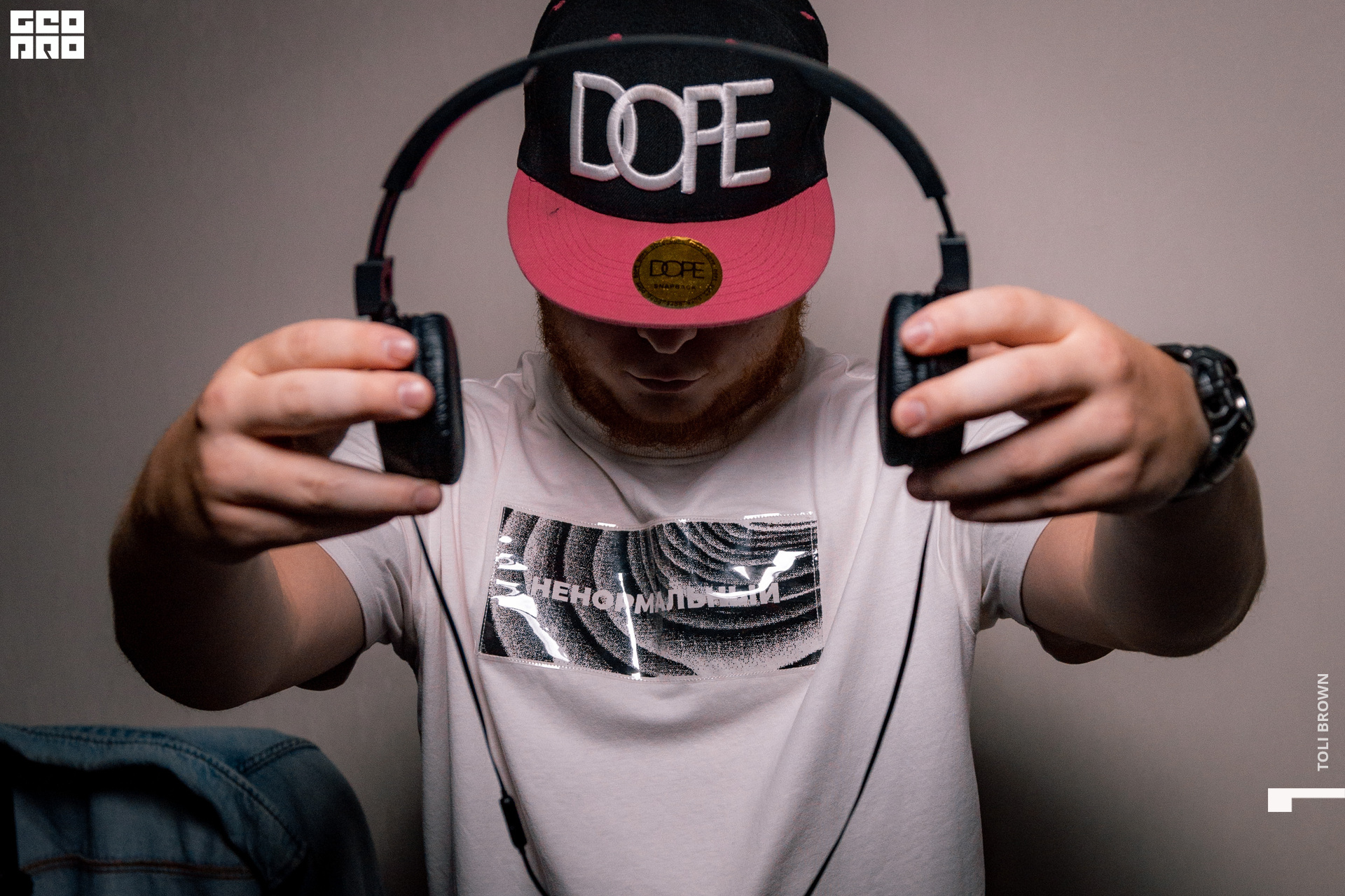 _010_19.09.20_Toli Brown.jpg