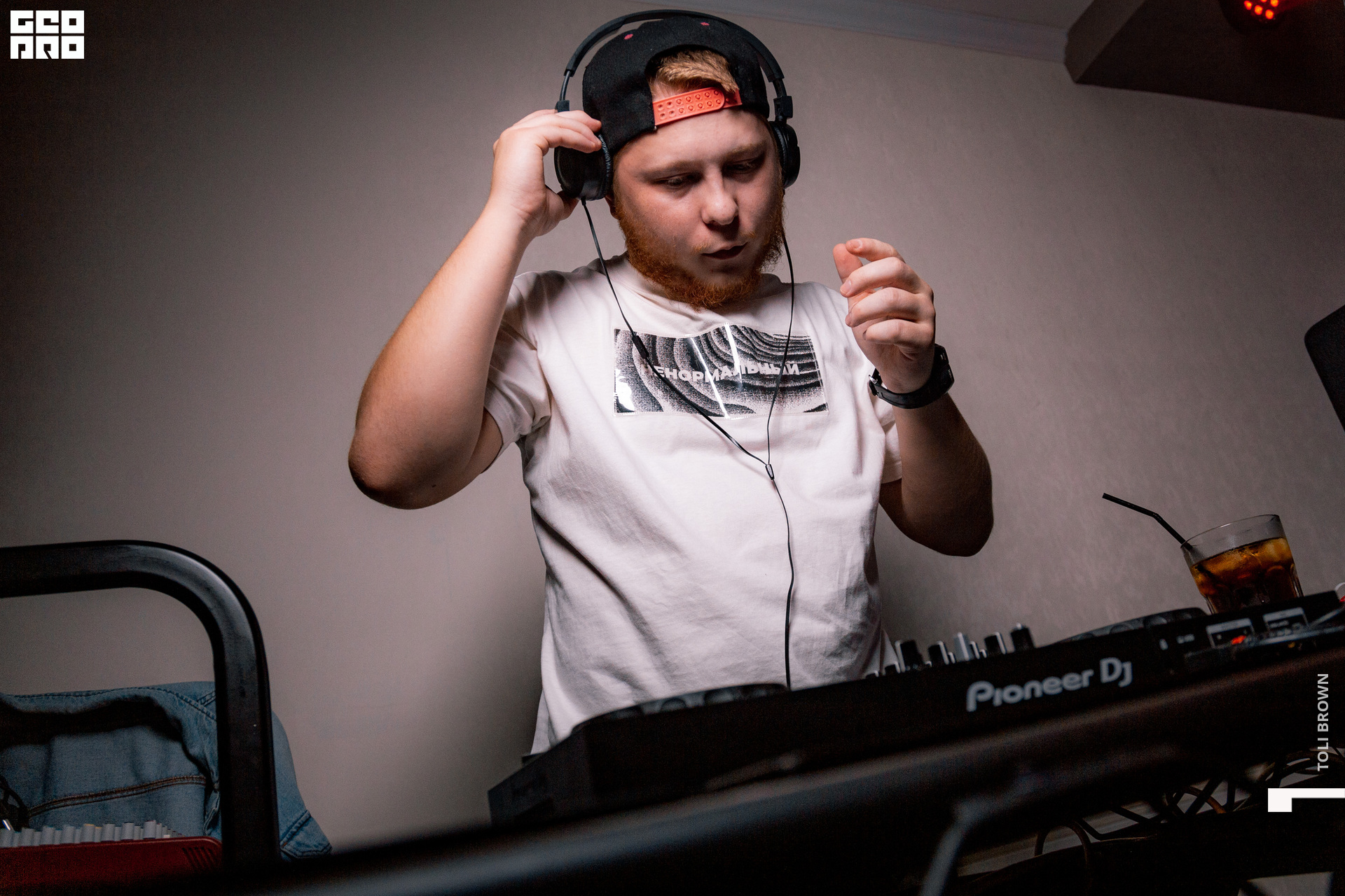 _092_19.09.20_Toli Brown.jpg