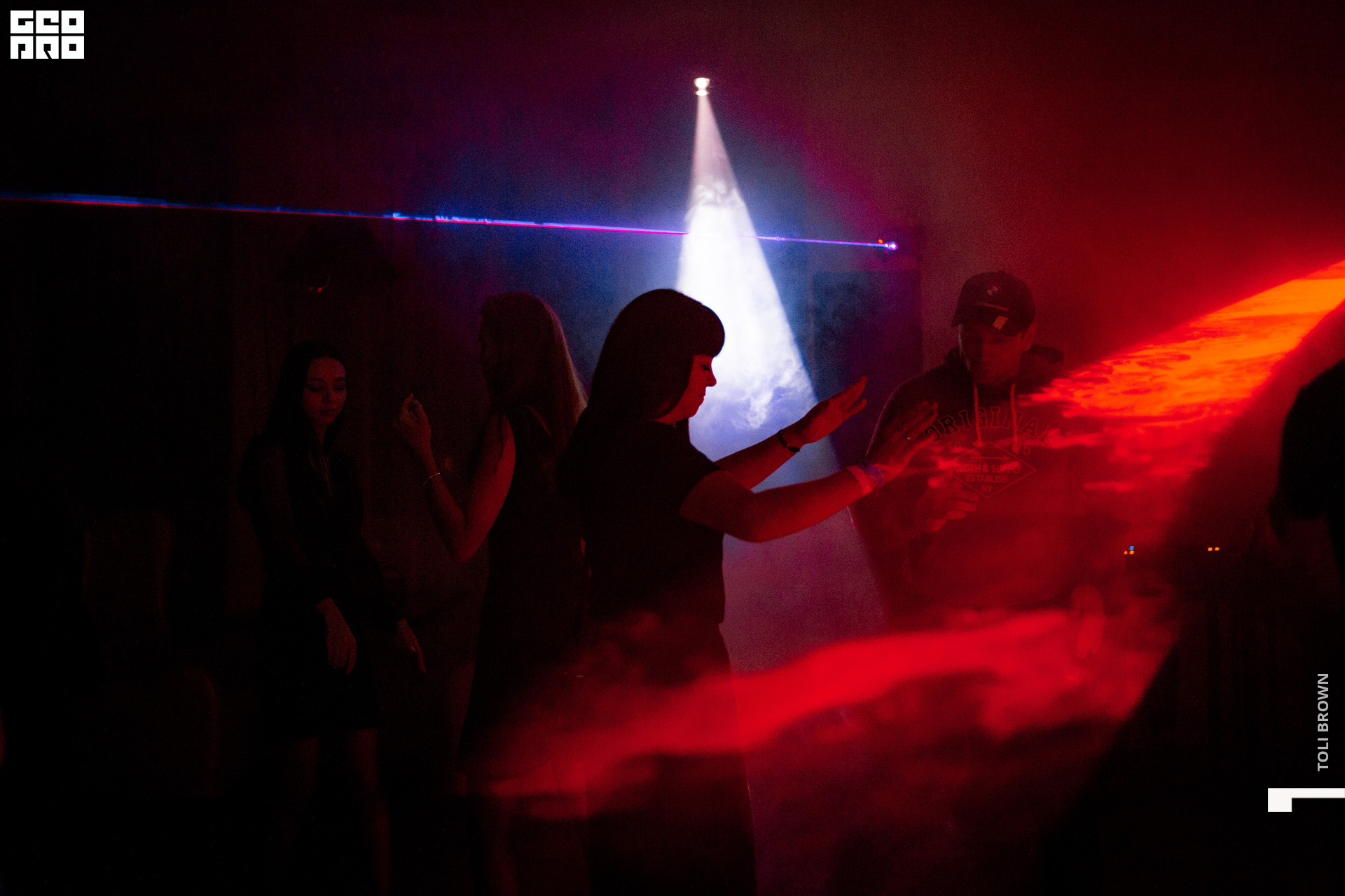 _098_19.09.20_Toli Brown.jpg