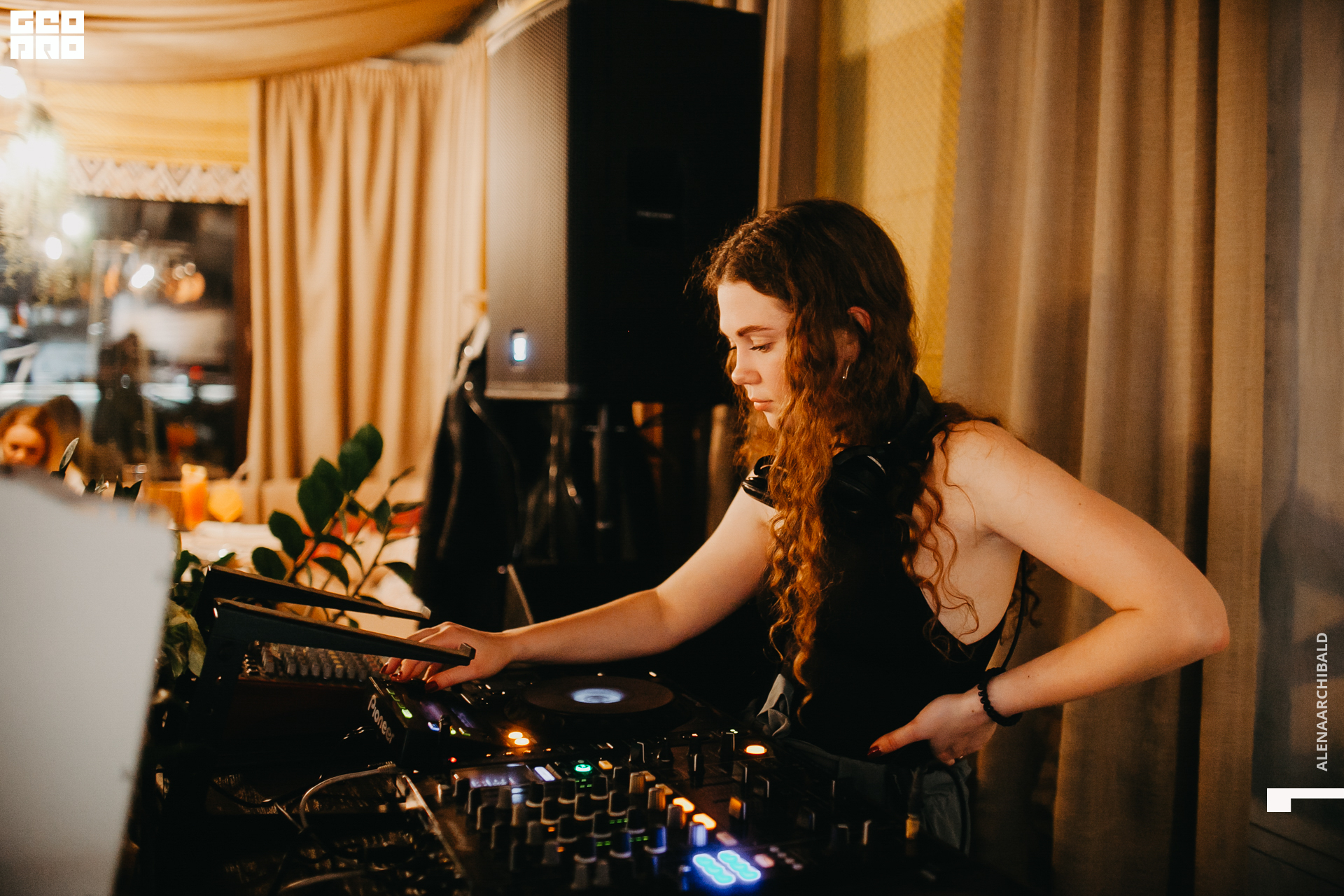 2020-09-18 21-02-43_alenaarchibald_0010.jpg