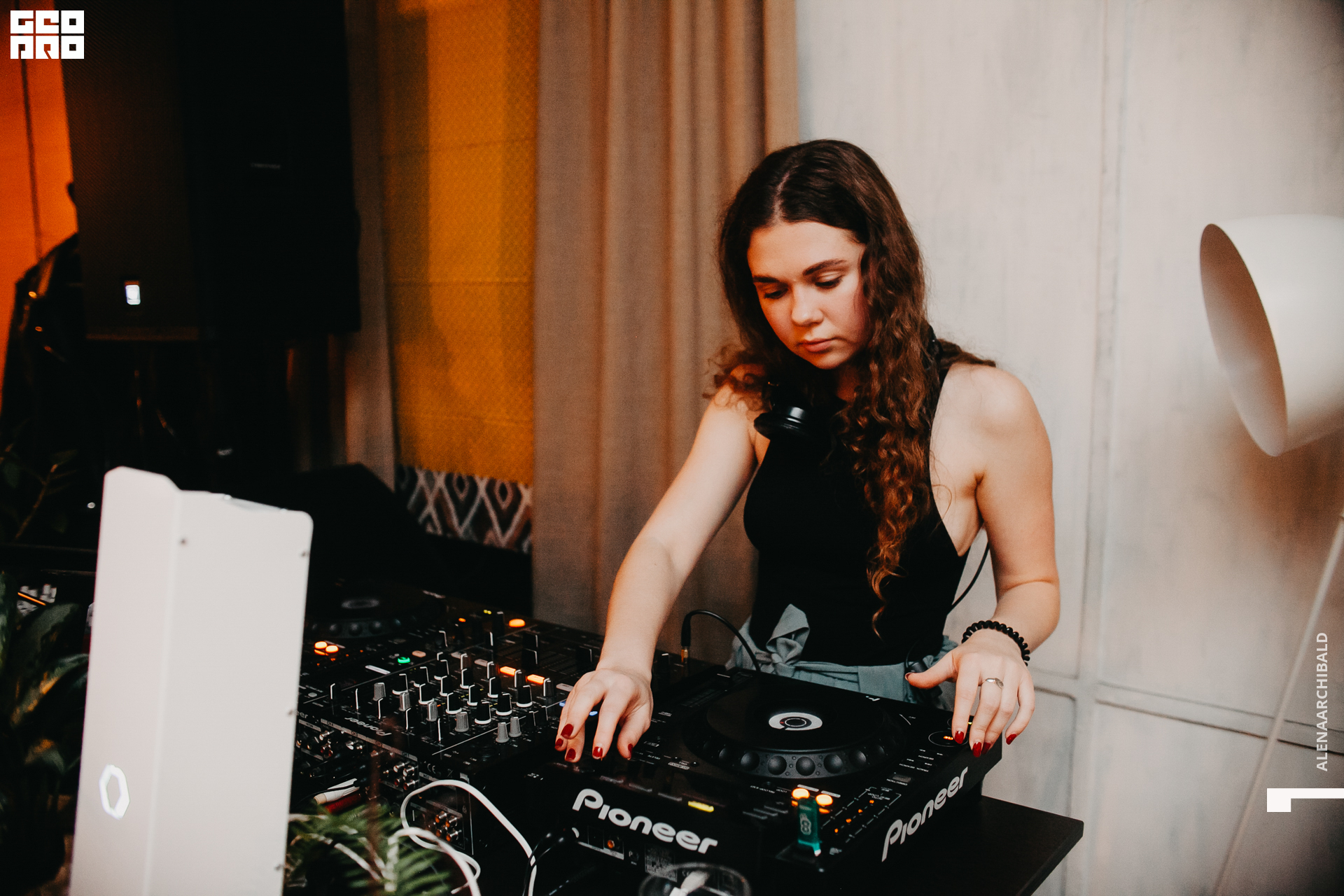 2020-09-18 21-02-43_alenaarchibald_0025.jpg