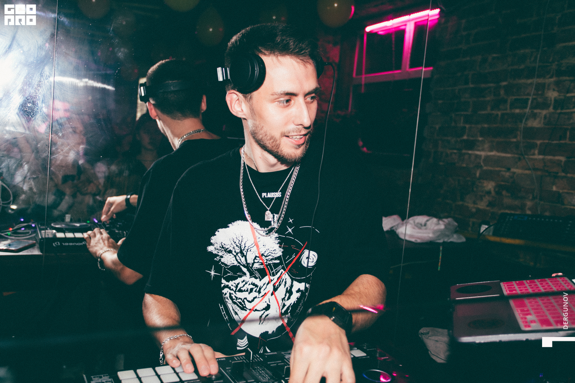 2020-09-26 01-38-16IMG_9633.jpg