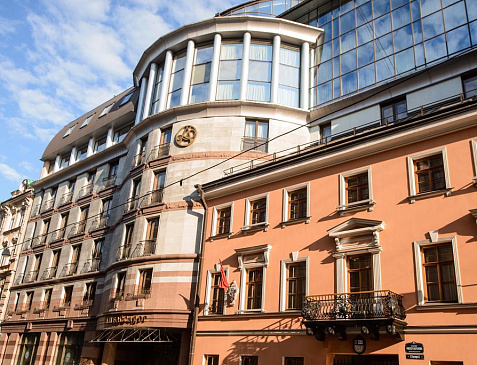 Зал отеля Амбассадор 