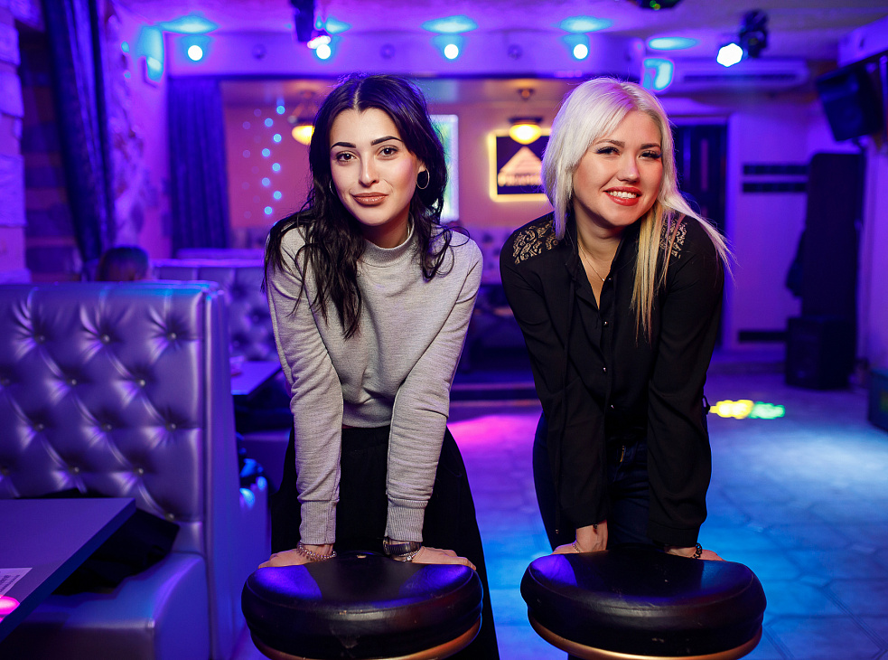 караоке-кафе Пирамида