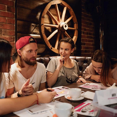 Майские праздники в гриль-баре "Конюшня"