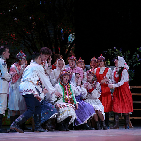 Спектакль «Амӑшне пӑх та хӗрне ил»