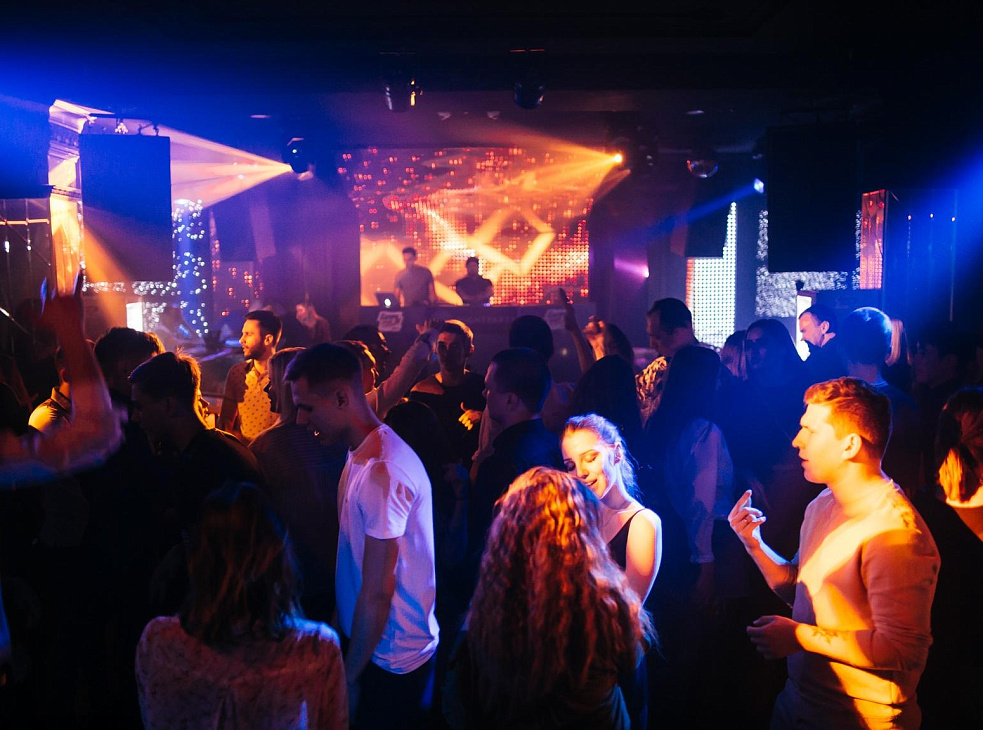 ELSE Fashion Cafe & Club