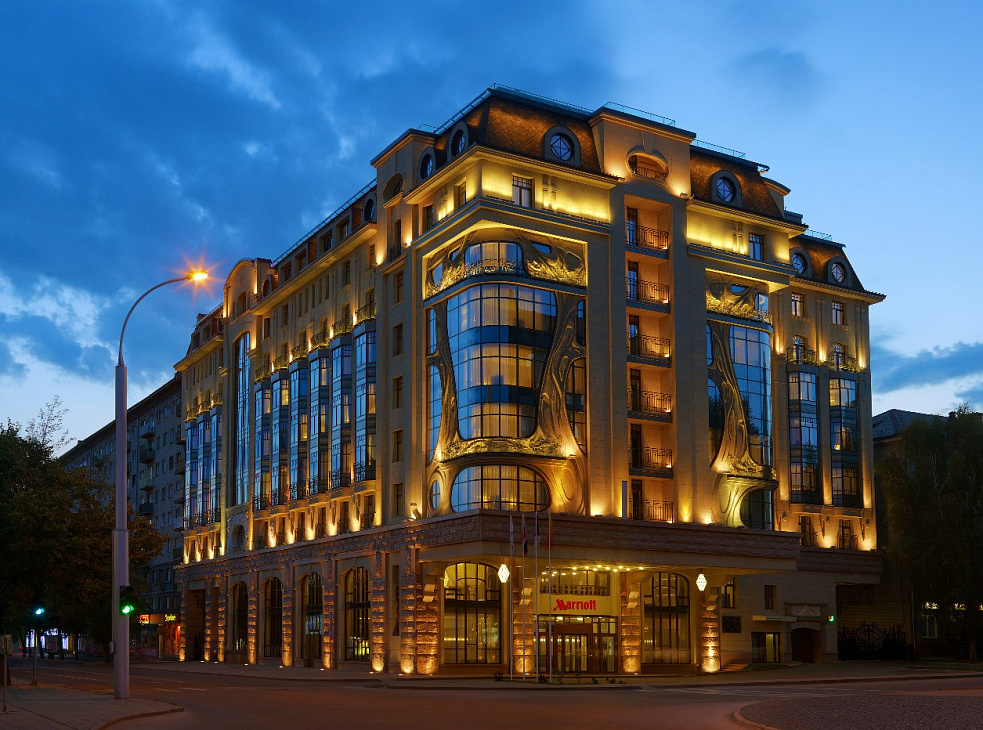 Grand Autograph Hotel