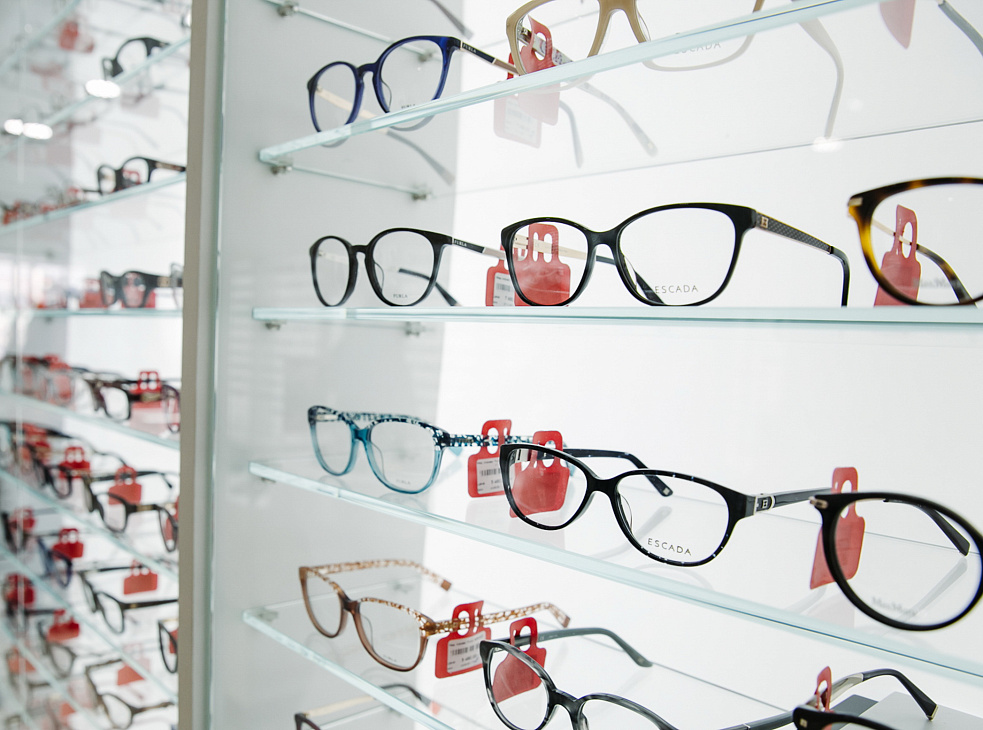 Линзы даром